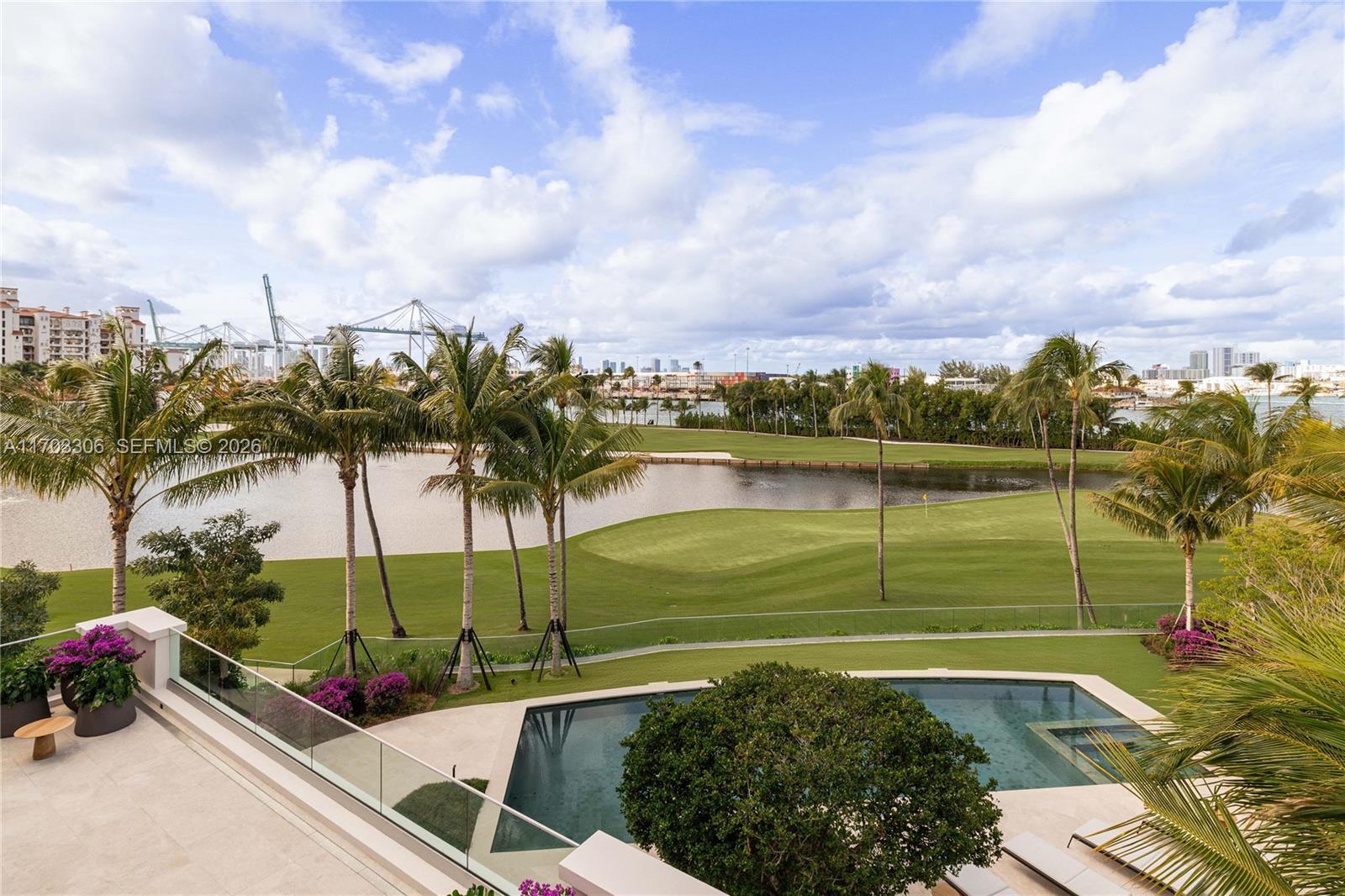 LINDISFARNE ON FISHER ISL - Residential