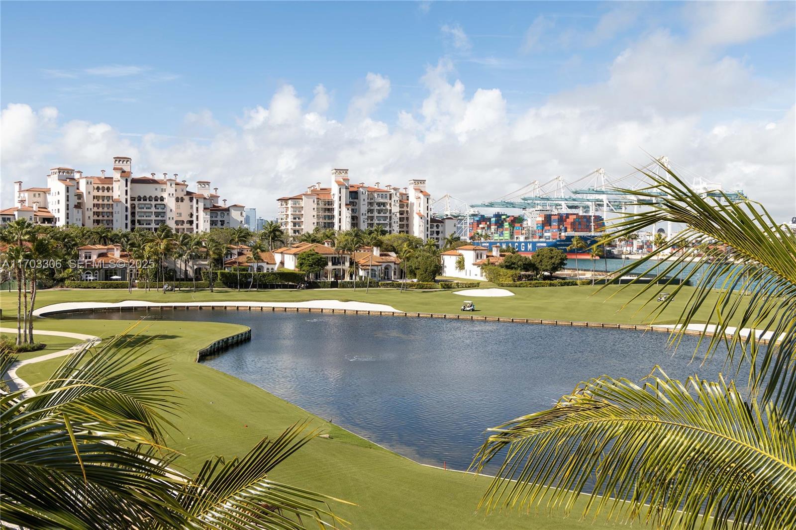 LINDISFARNE ON FISHER ISL - Residential