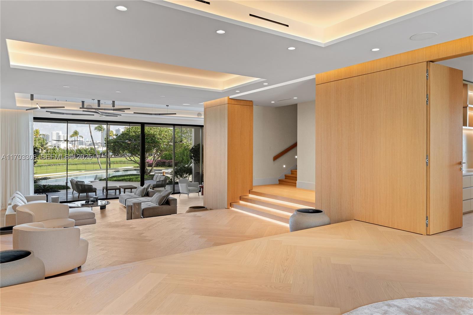 LINDISFARNE ON FISHER ISL - Residential