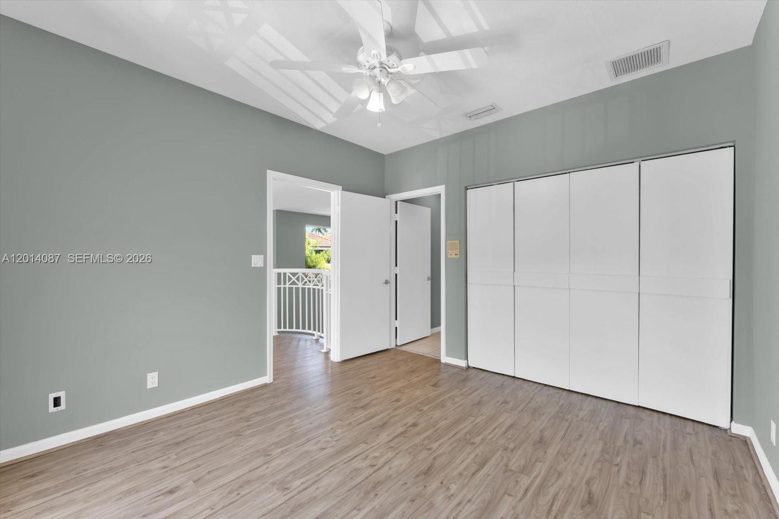 ISLAND WAY - Residential