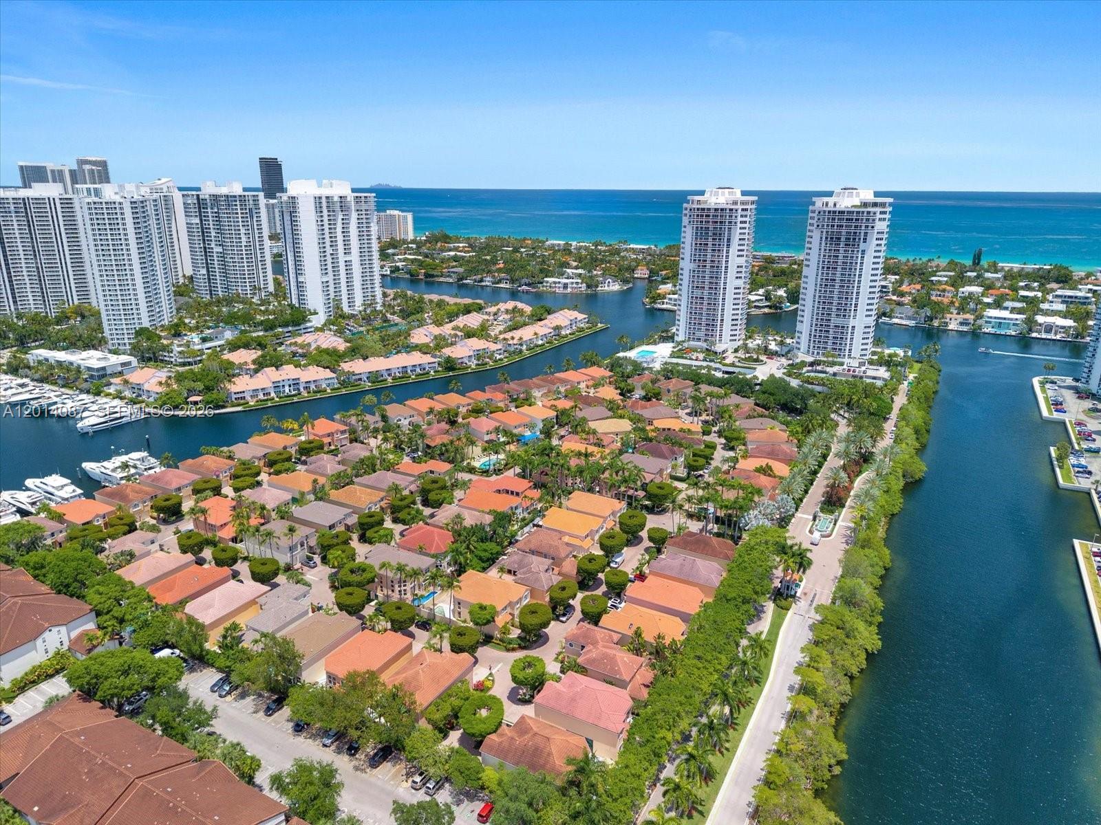 ISLAND WAY - Residential