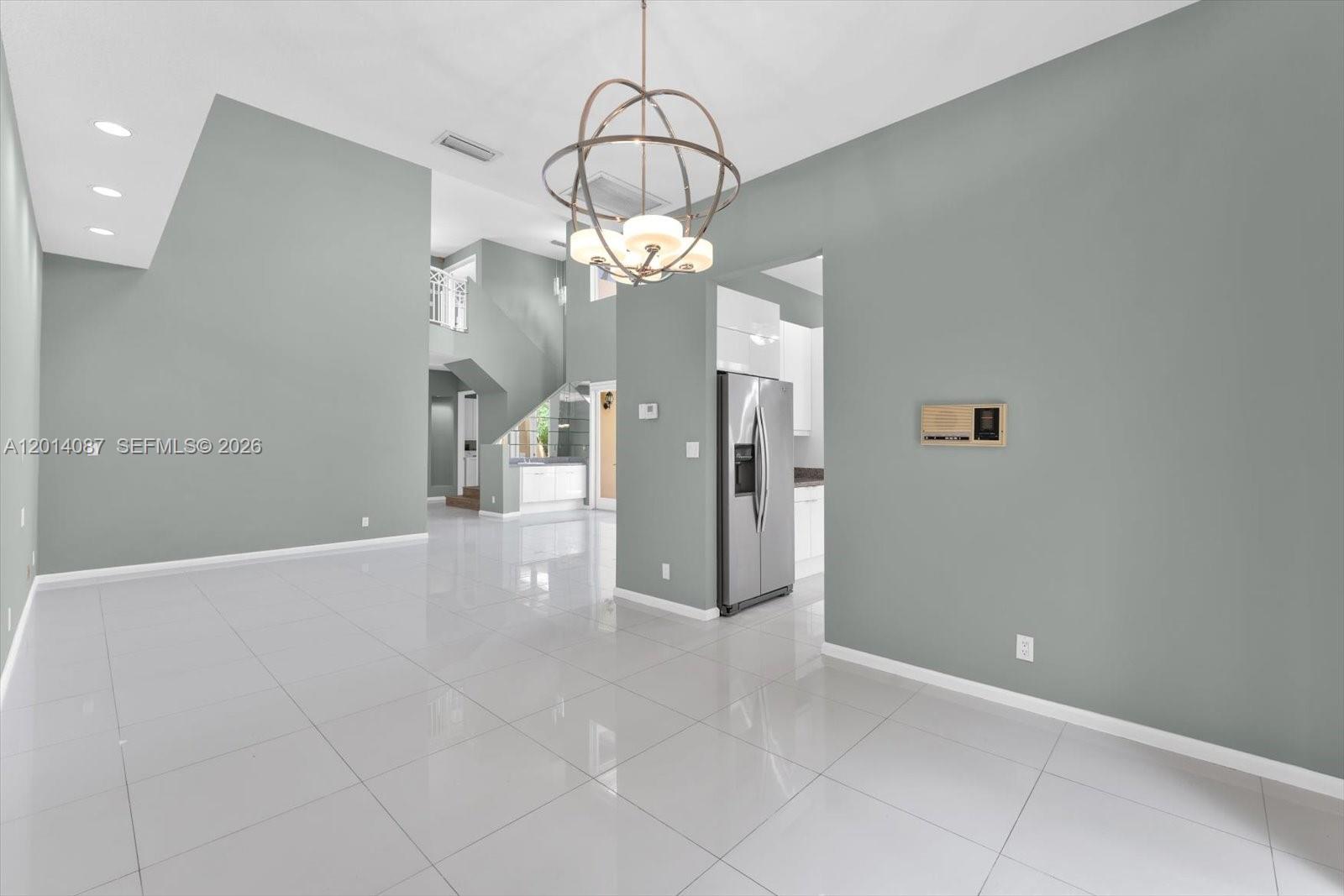 ISLAND WAY - Residential