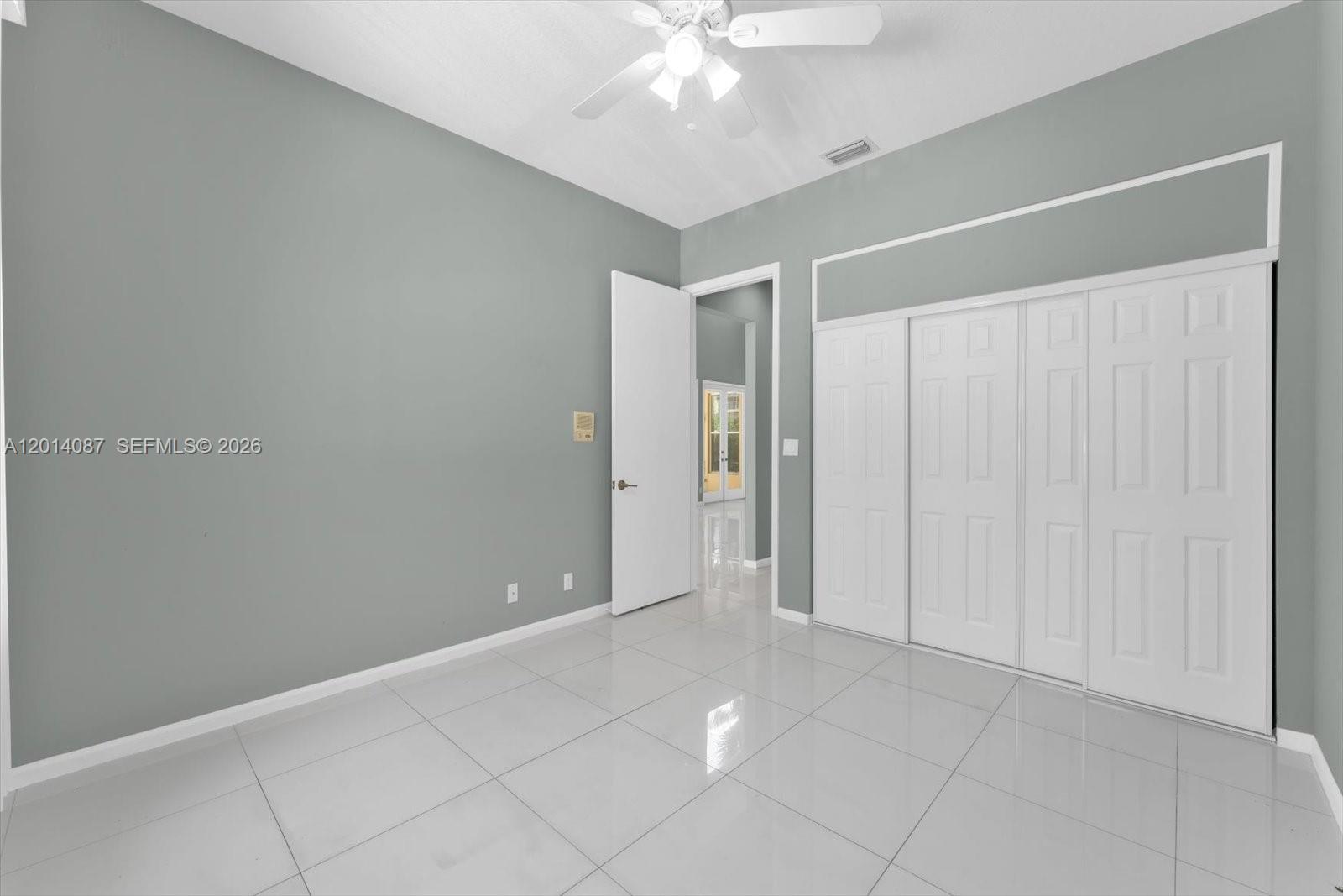 ISLAND WAY - Residential
