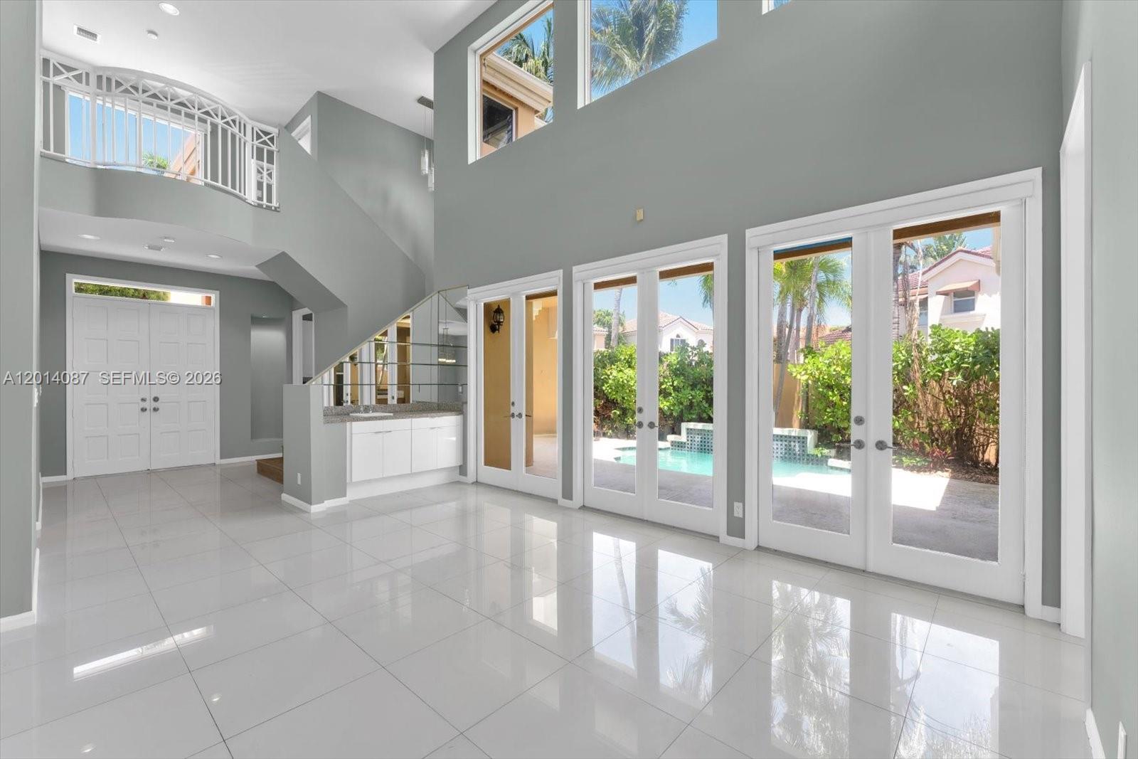 ISLAND WAY - Residential