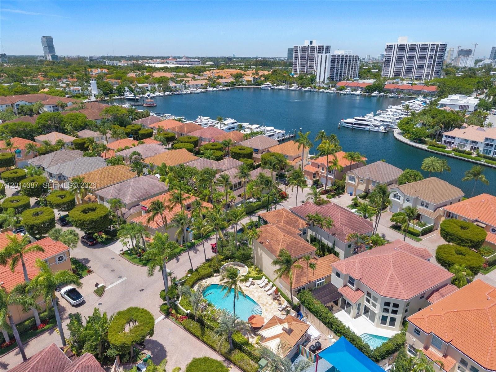 ISLAND WAY - Residential