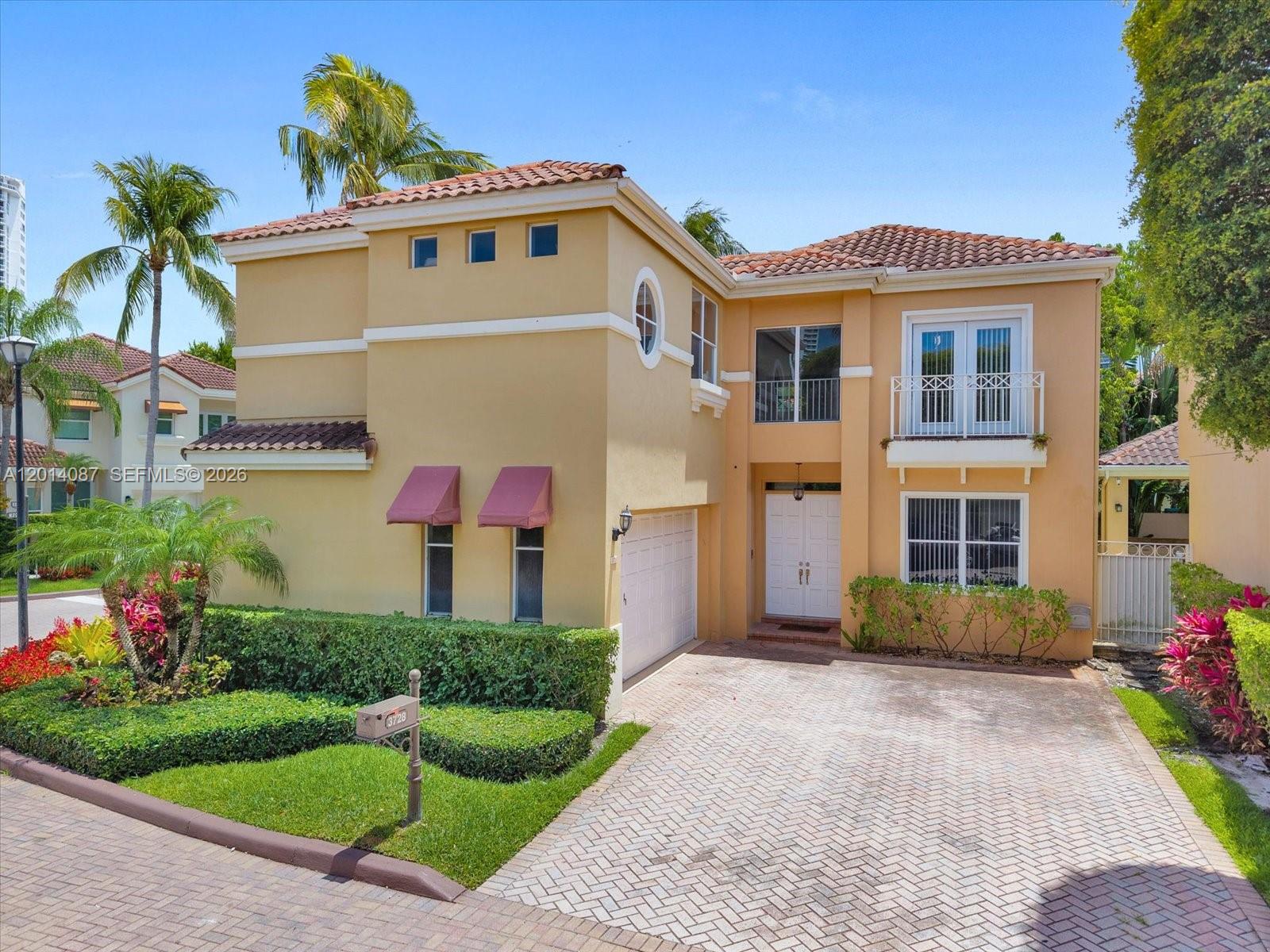 ISLAND WAY - Residential