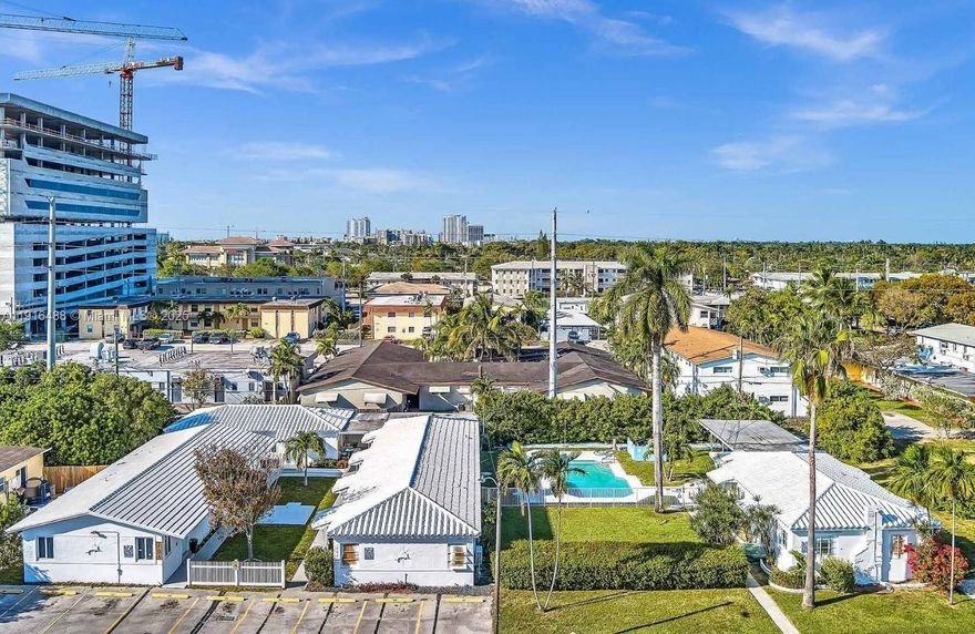 Gridline Properties is proud to exclusively present an 11-unit
multifamily short-term rental opportunity in the heart of
Hallandale Beach, FL. Designed for transient visitors and
investors, this property oers a unique platform for Airbnb
and VRBO rental income in one of South Florida’s most
vibrant coastal destinations.
The building features 11 one-bedroom units that are fully
furnished and equipped catering to visitors seeking spacious
accommodations near the beach and local attractions.
Hallandale Beach’s dynamic short-term rental market is
supported by favorable local regulations, steady tourism, and
a growing number of visitors drawn to the city’s blend of
relaxation and recreation.