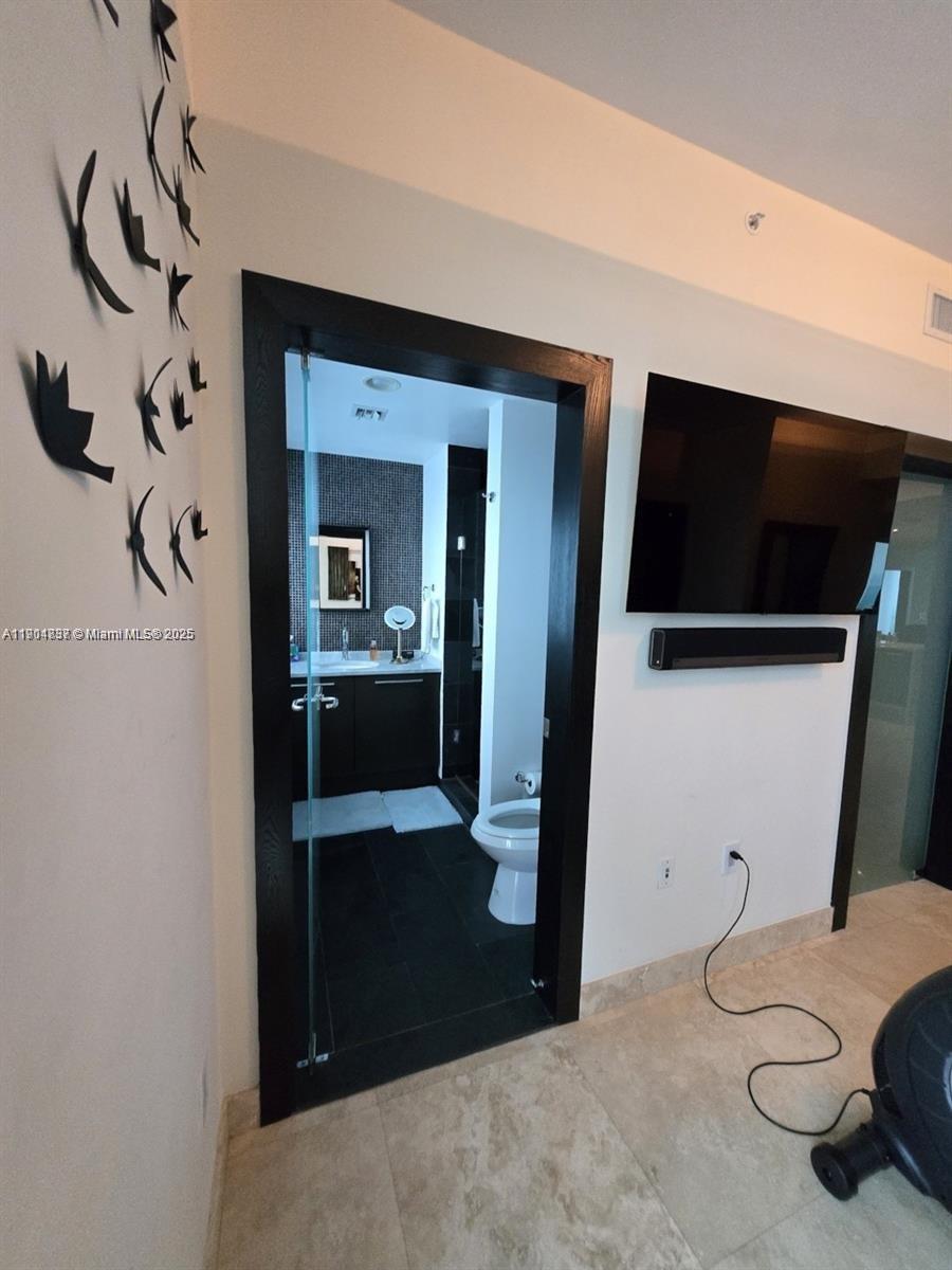 900 BISCAYNE BAY CONDO - Residential