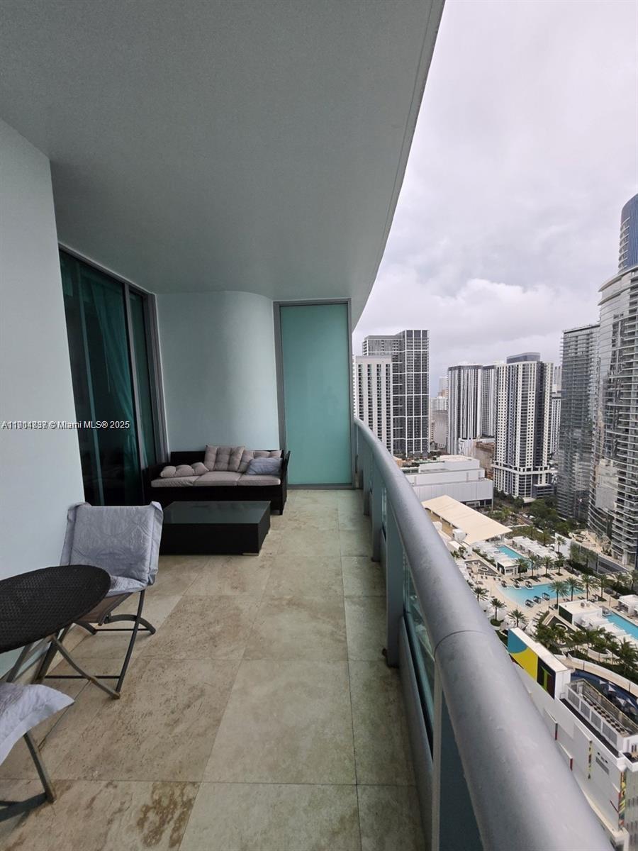 900 BISCAYNE BAY CONDO - Residential