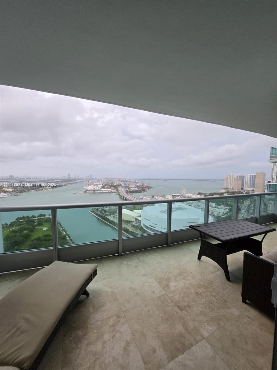 900 BISCAYNE BAY CONDO - Residential