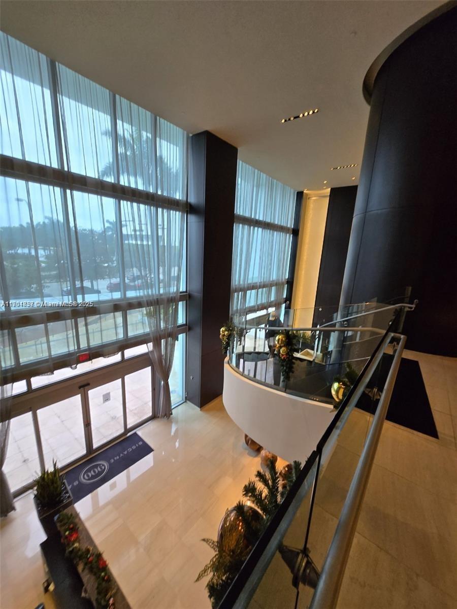 900 BISCAYNE BAY CONDO - Residential