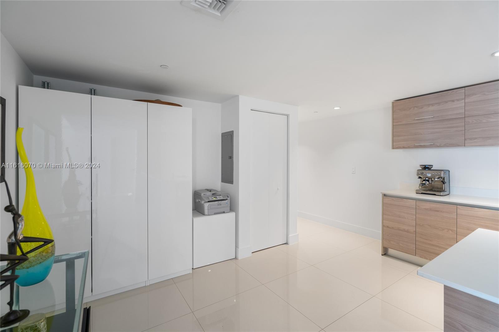 SLS BRICKELL - Residential