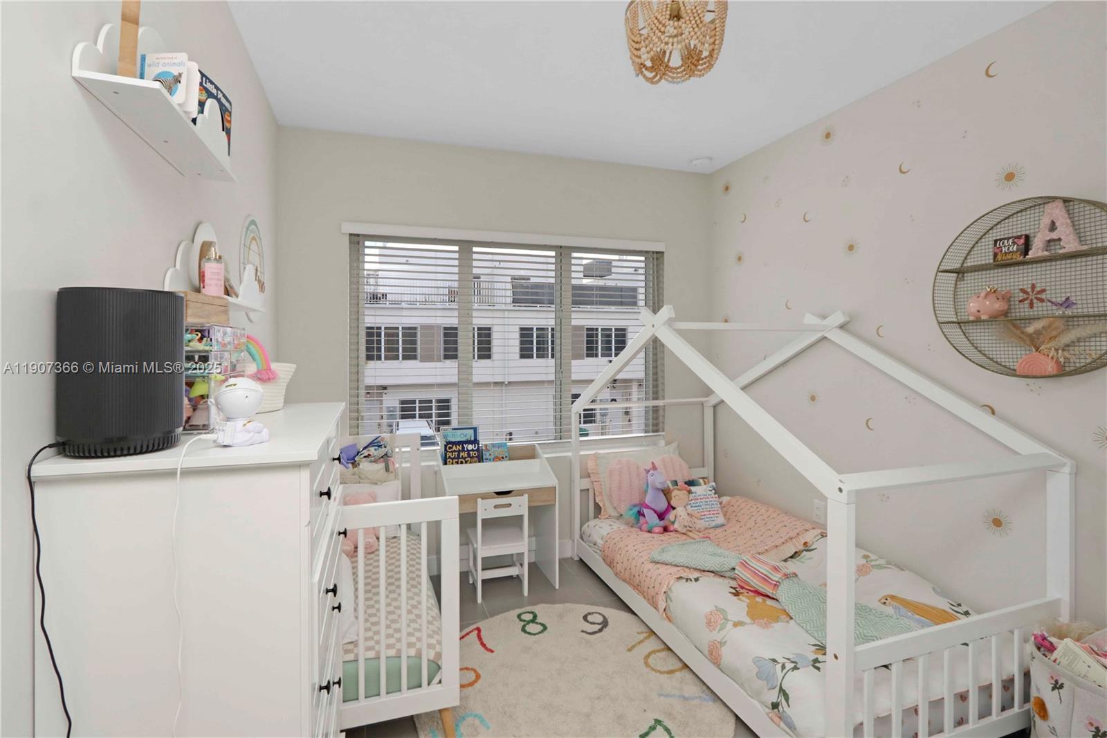 PARADISE ONE - Residential