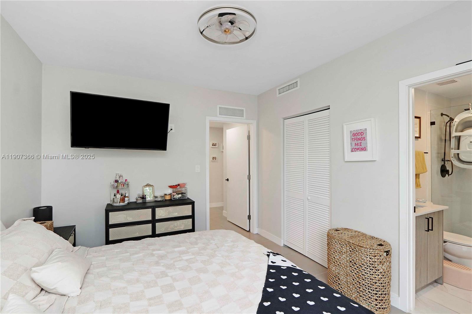 PARADISE ONE - Residential