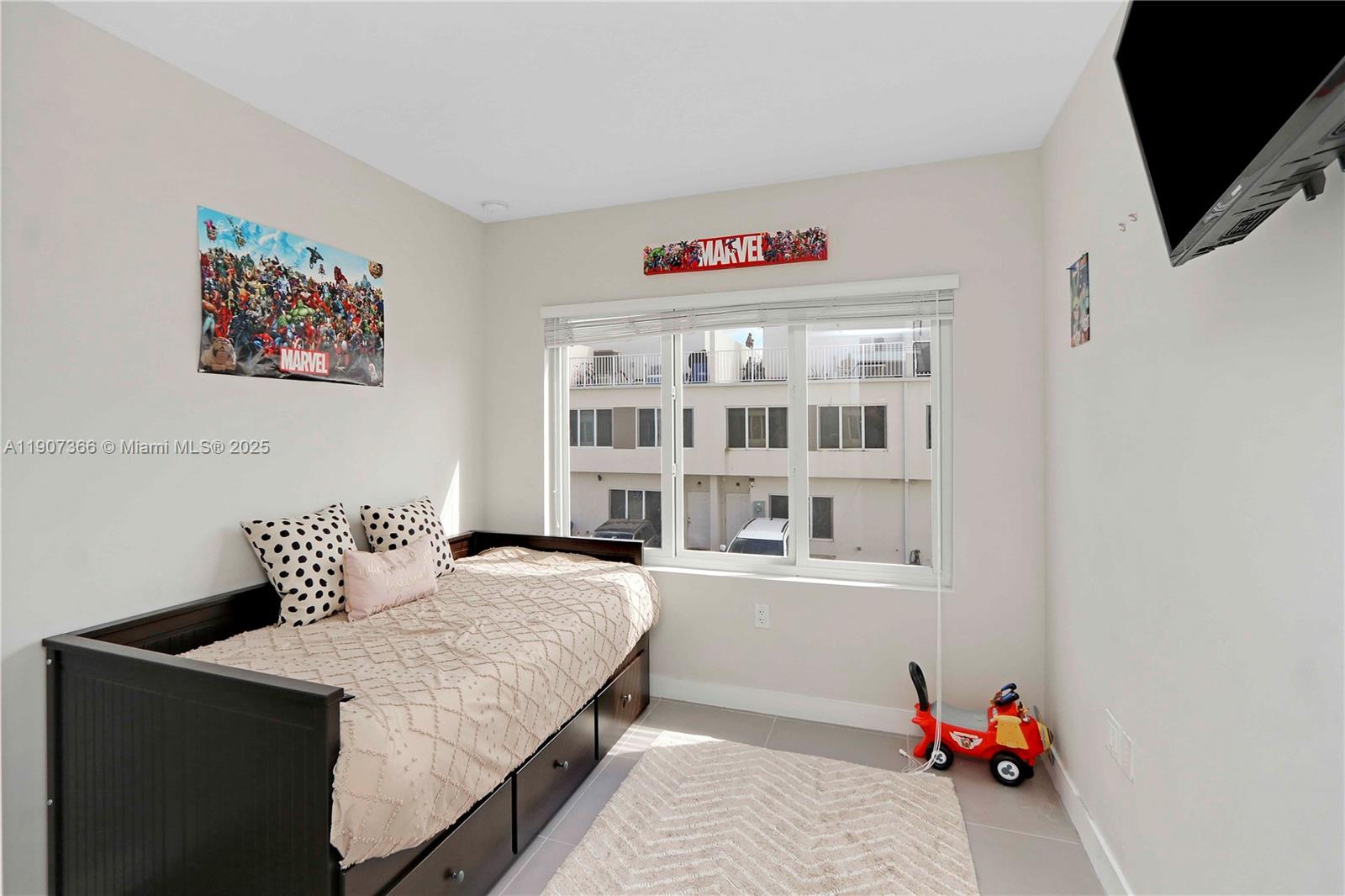 PARADISE ONE - Residential