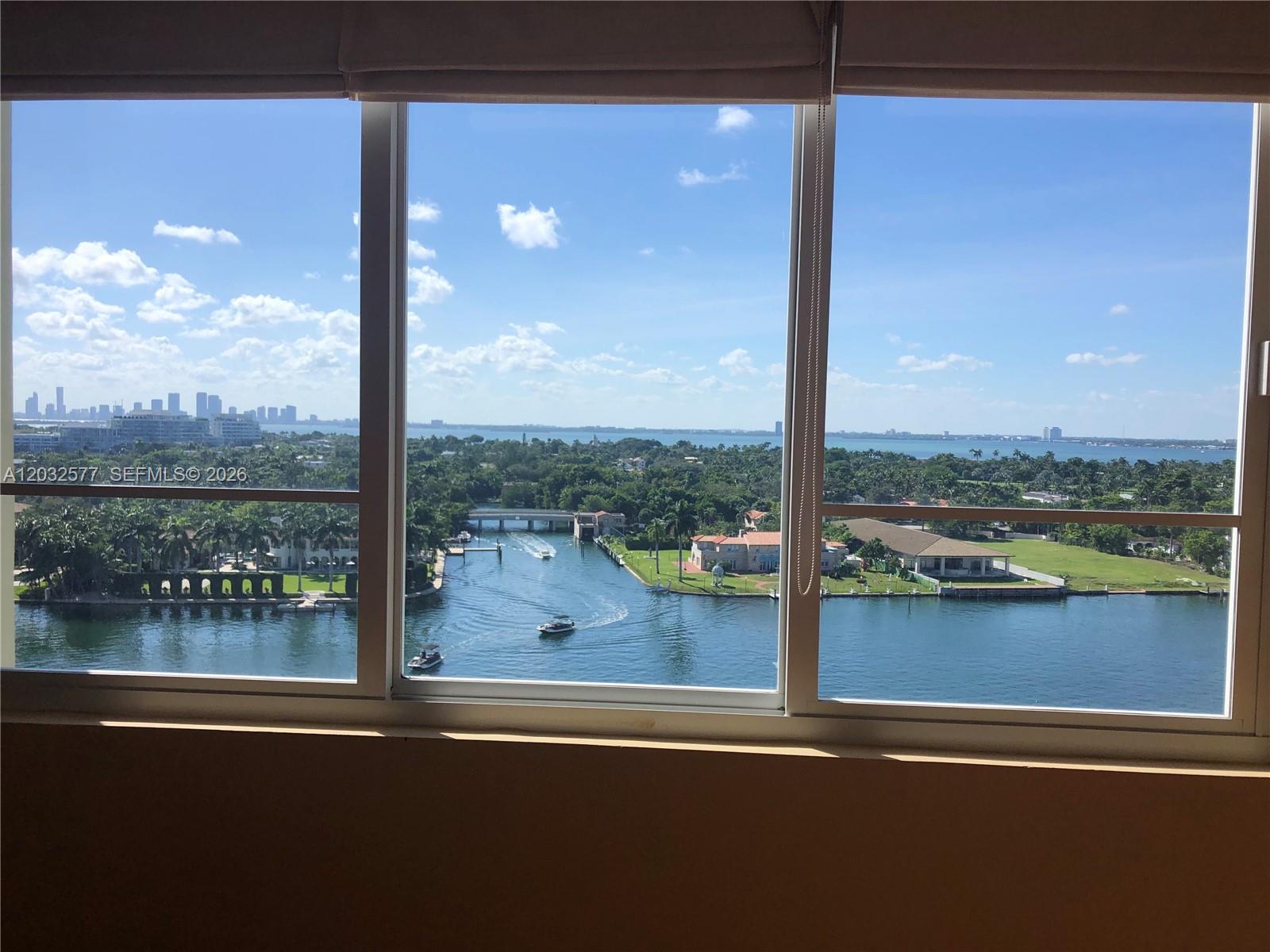 5005 Collins Ave 1202