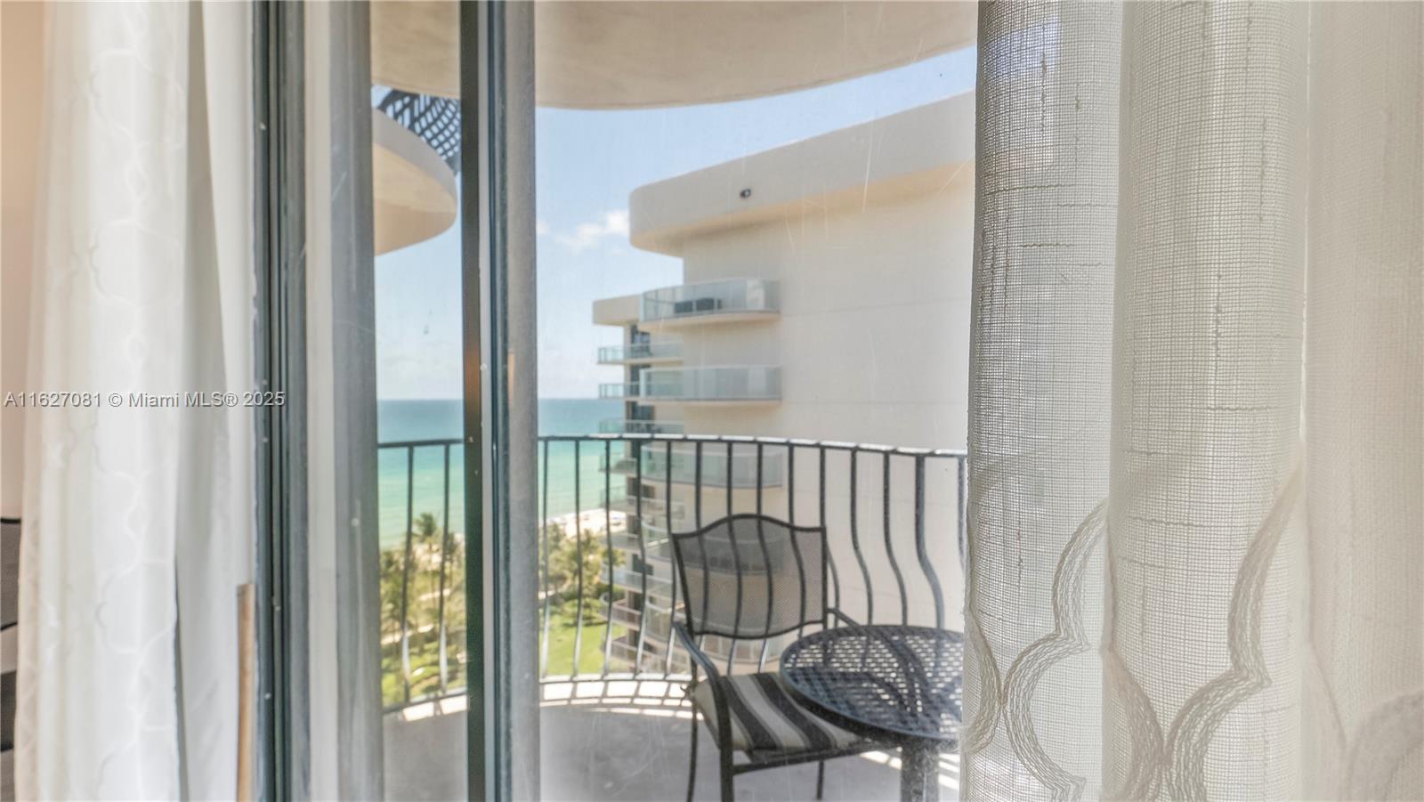 8877 Collins Ave 1107
