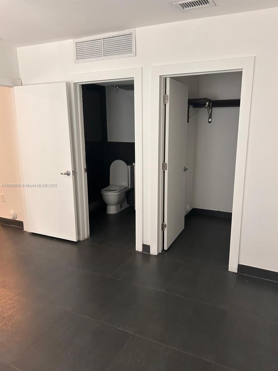 THE EVELYN CONDO - Residential Lease