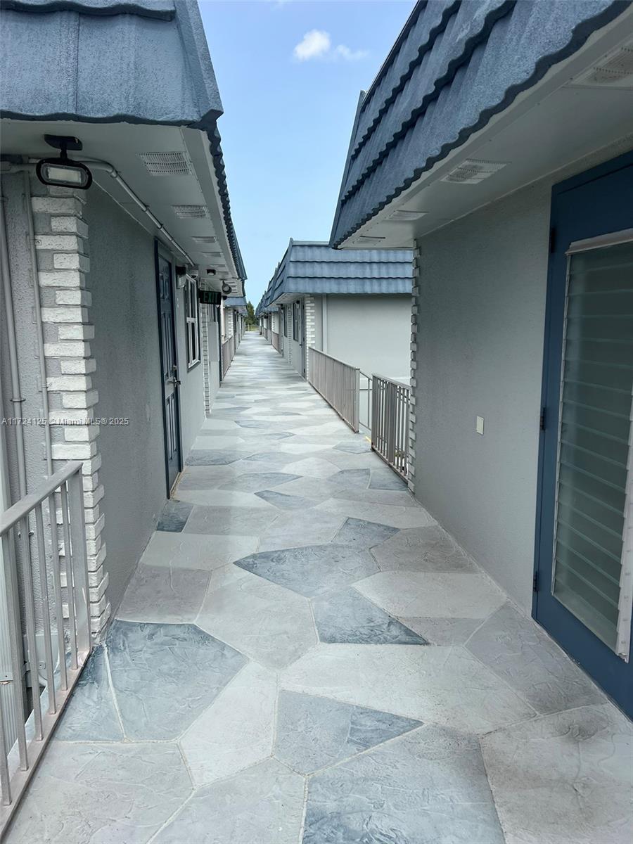 KINGS POINT BRITTANY COND - Residential