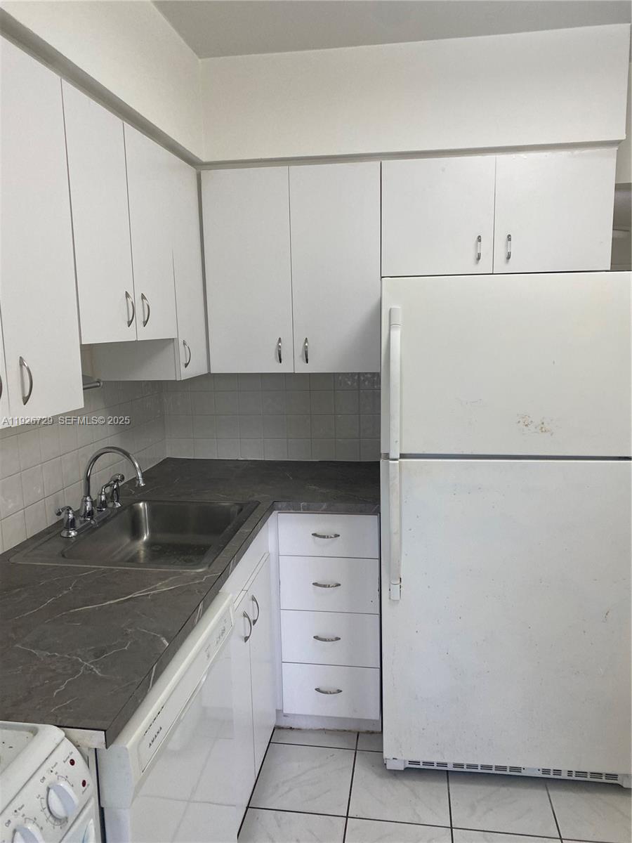 BONIELLO GARDENS 1 ADD - Residential Lease