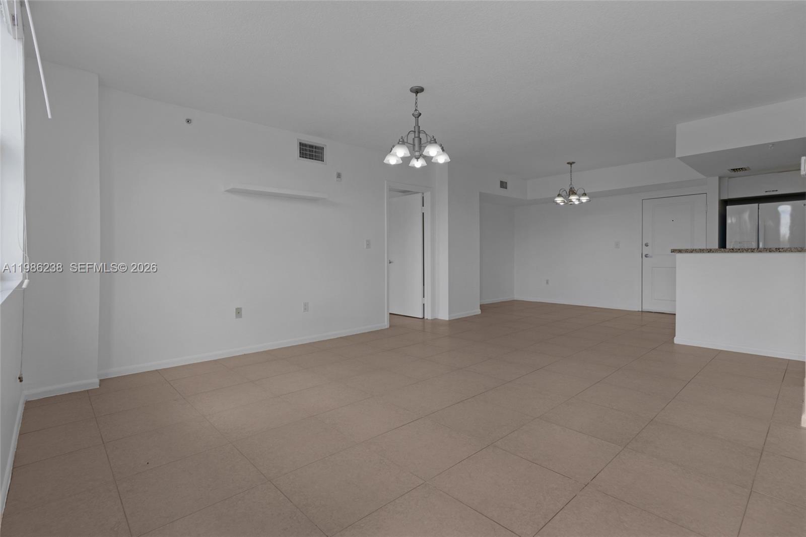 BREEZE CONDO - Residential