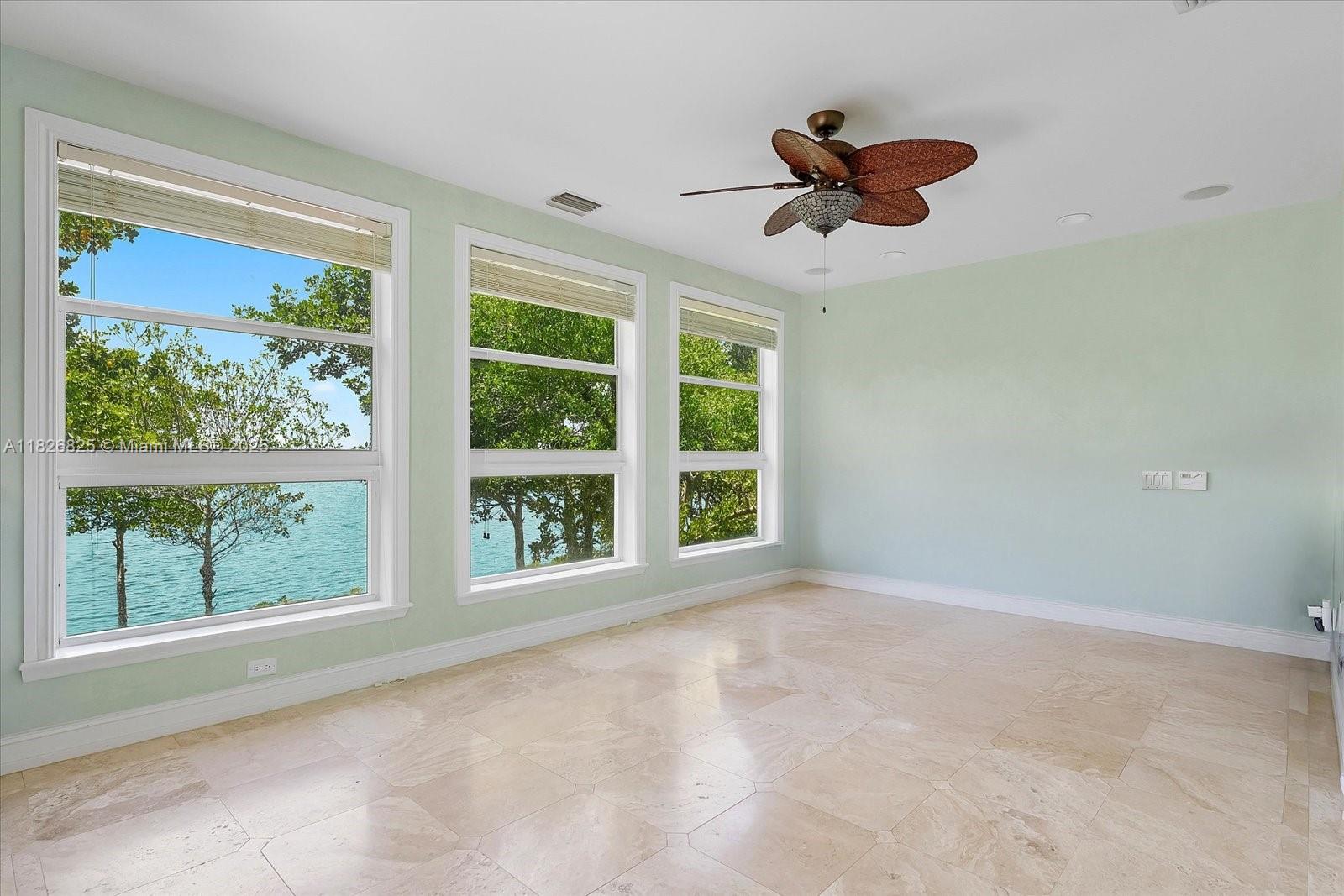 PARADISE POINT 1ST AMENDM - Residential