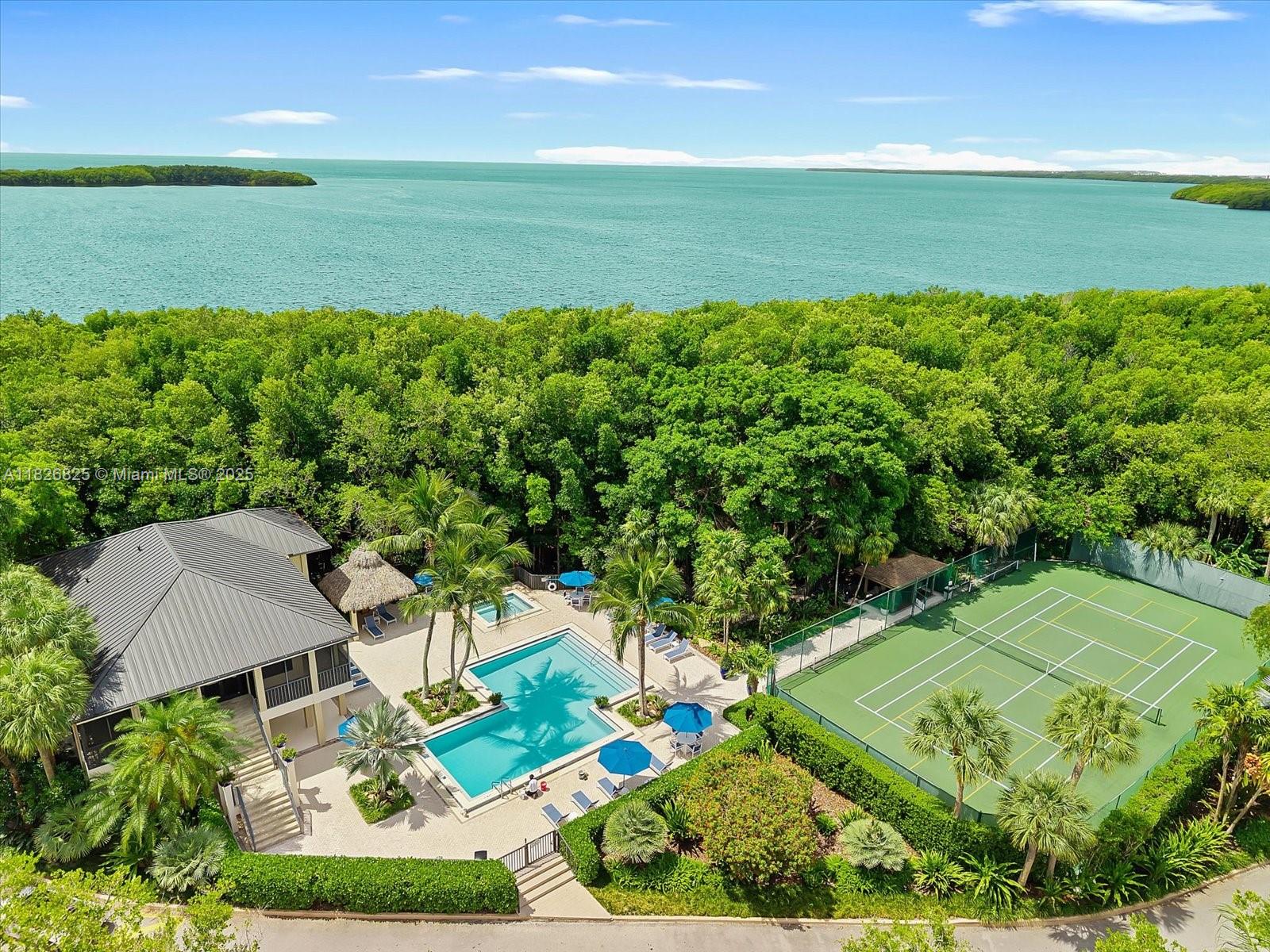 PARADISE POINT 1ST AMENDM - Residential