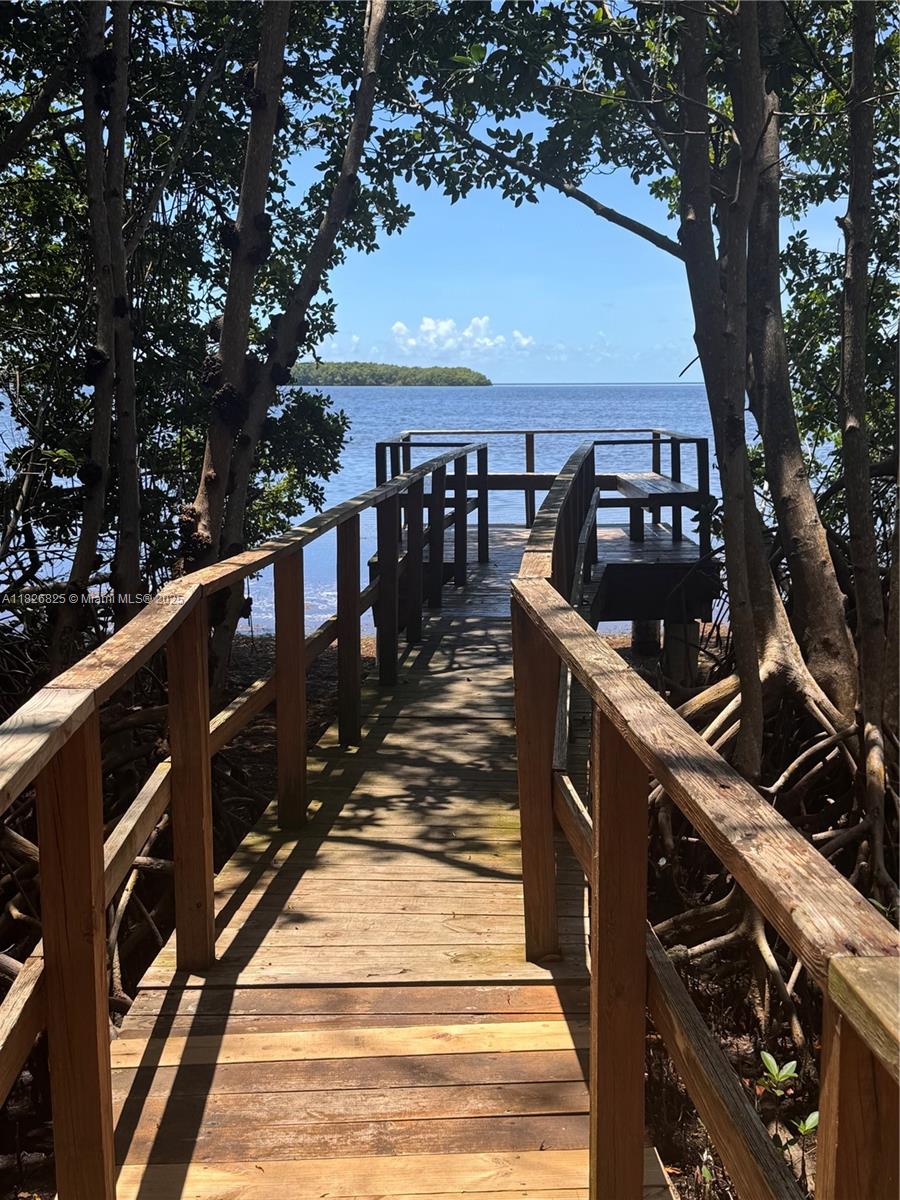 PARADISE POINT 1ST AMENDM - Residential