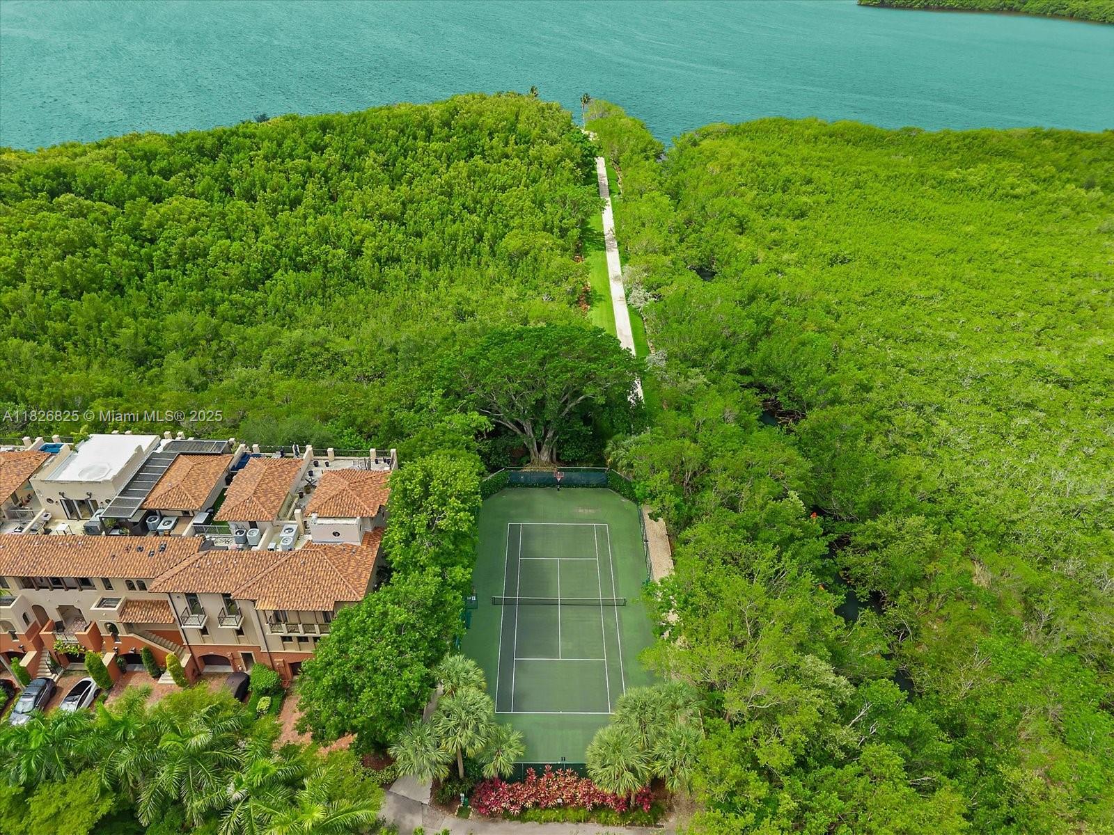 PARADISE POINT 1ST AMENDM - Residential