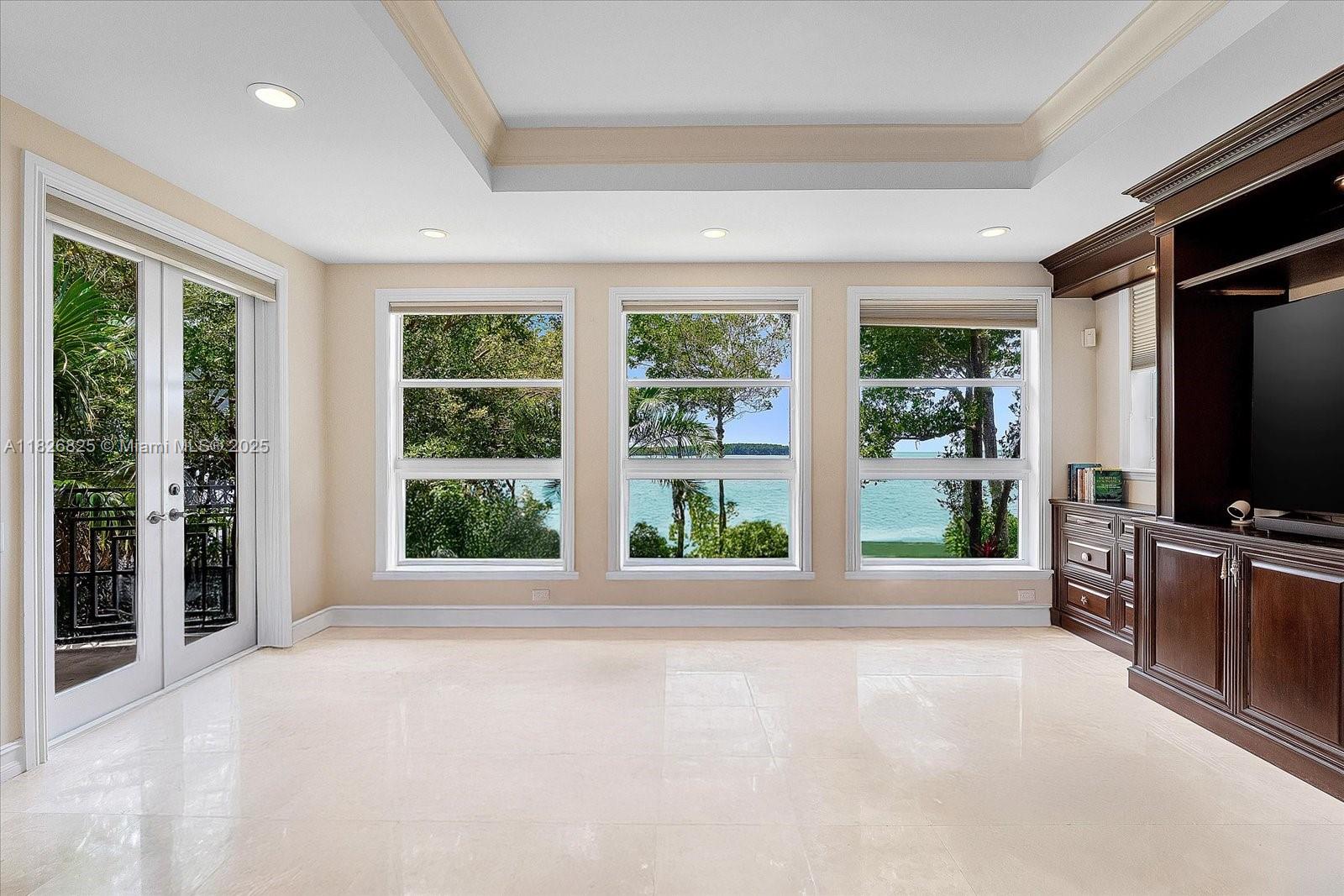 PARADISE POINT 1ST AMENDM - Residential