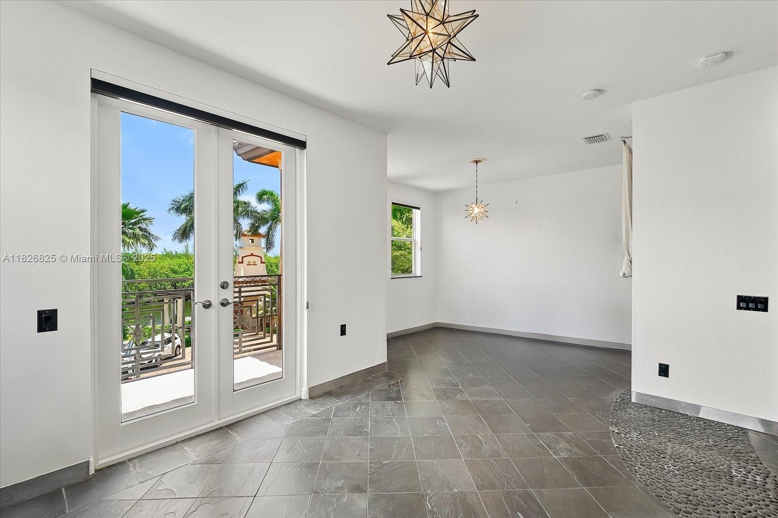 PARADISE POINT 1ST AMENDM - Residential