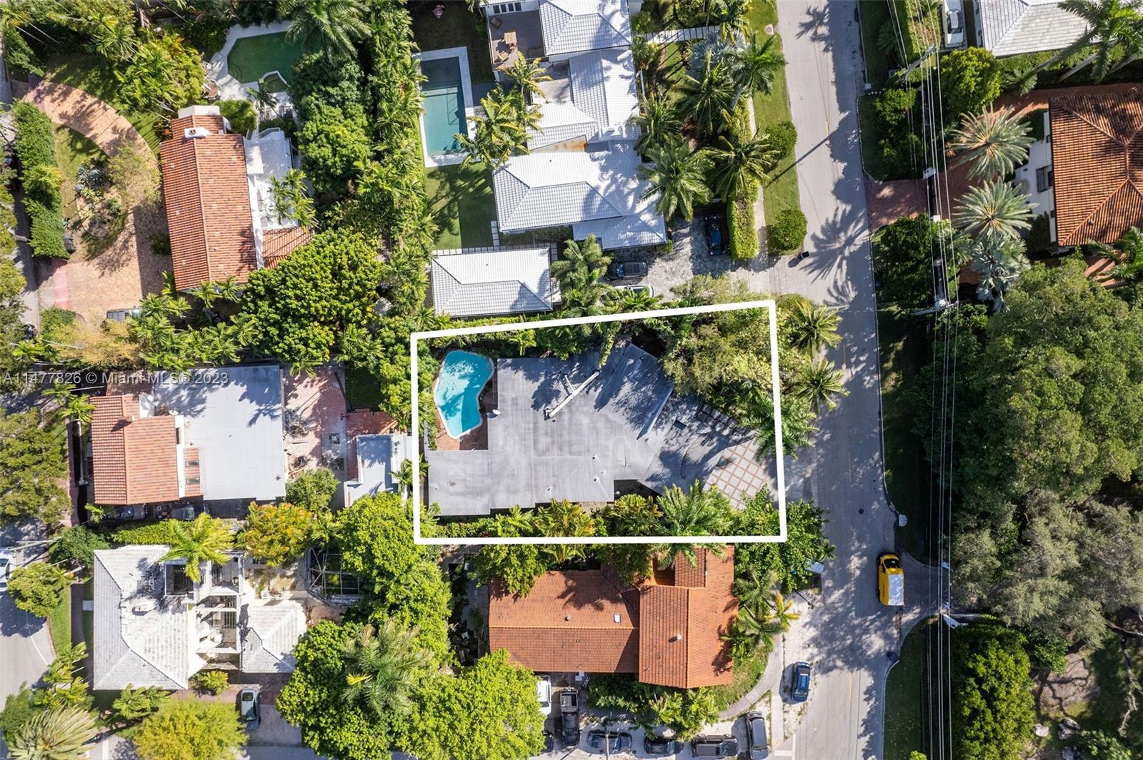 LA GORCE GOLF SUB - Residential