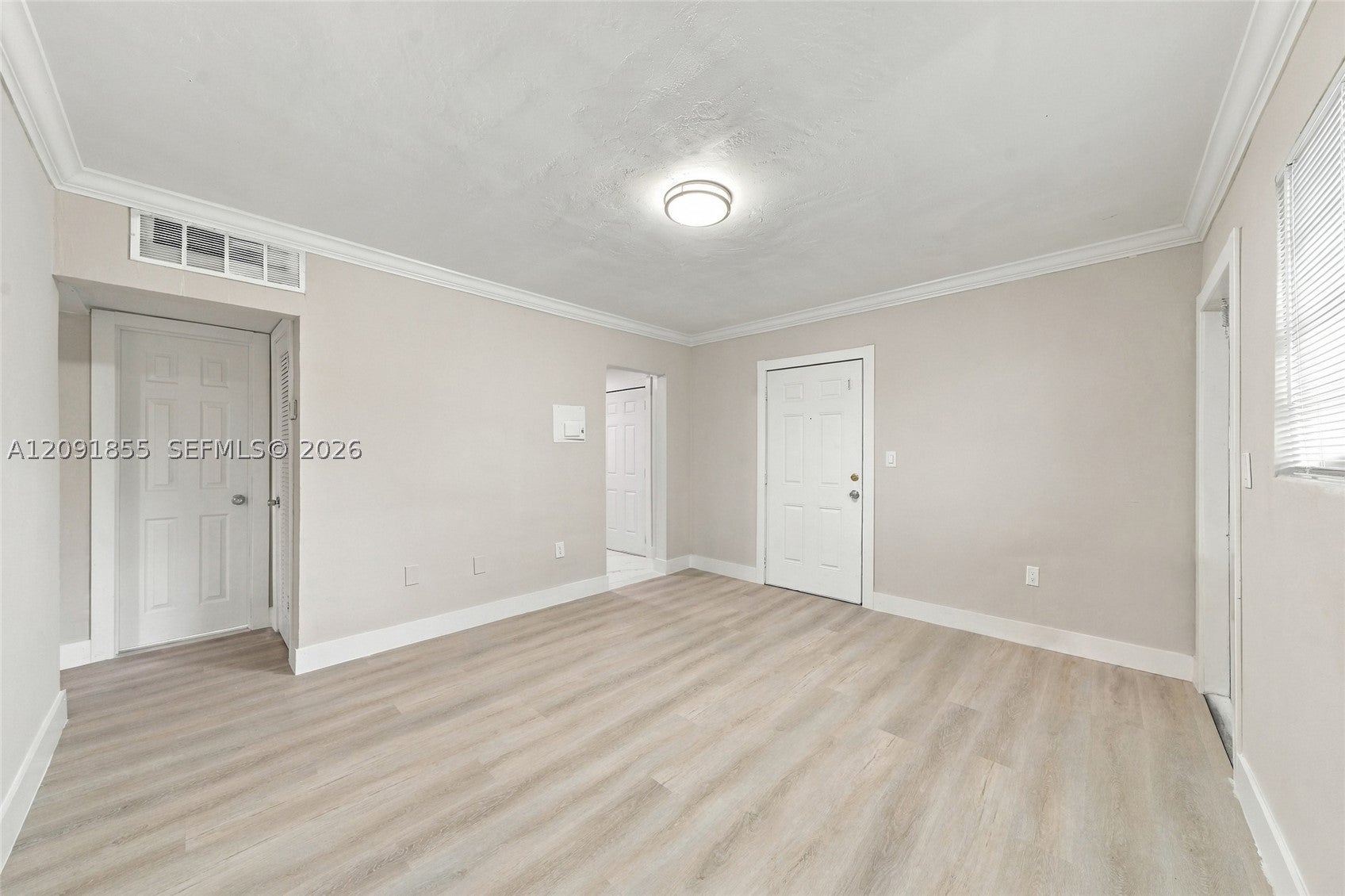 219 NW 10th Ave APT 3