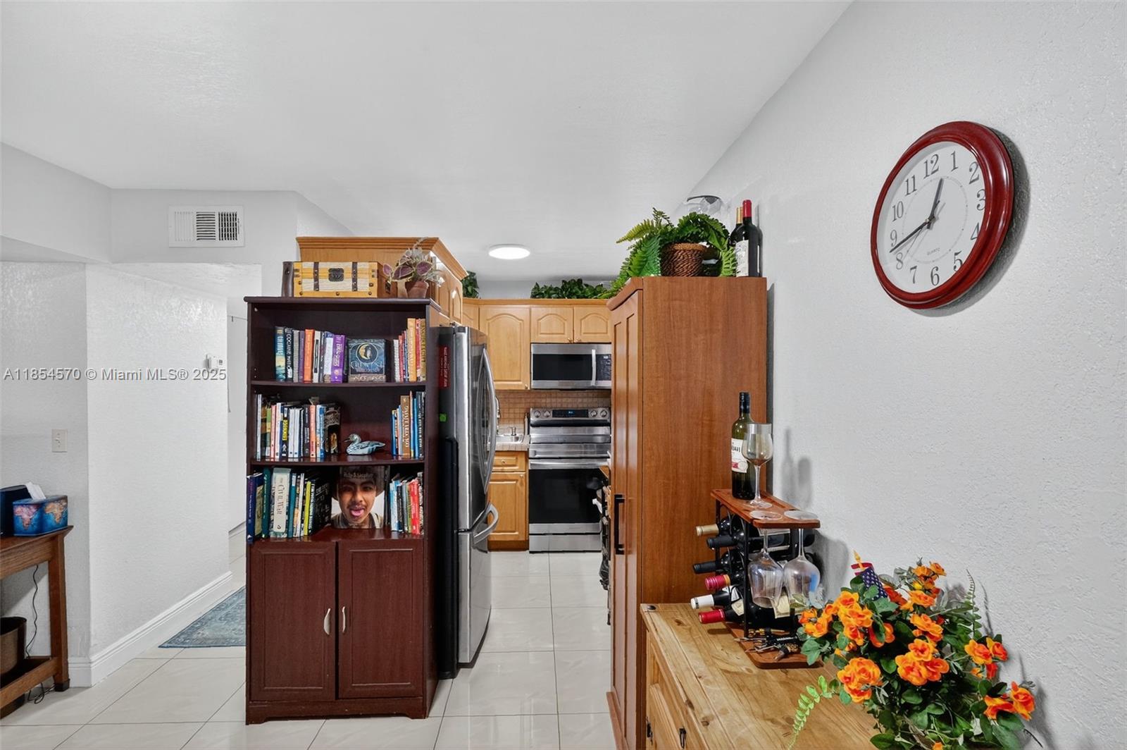 VILLA NAVARRA CONDO - Residential