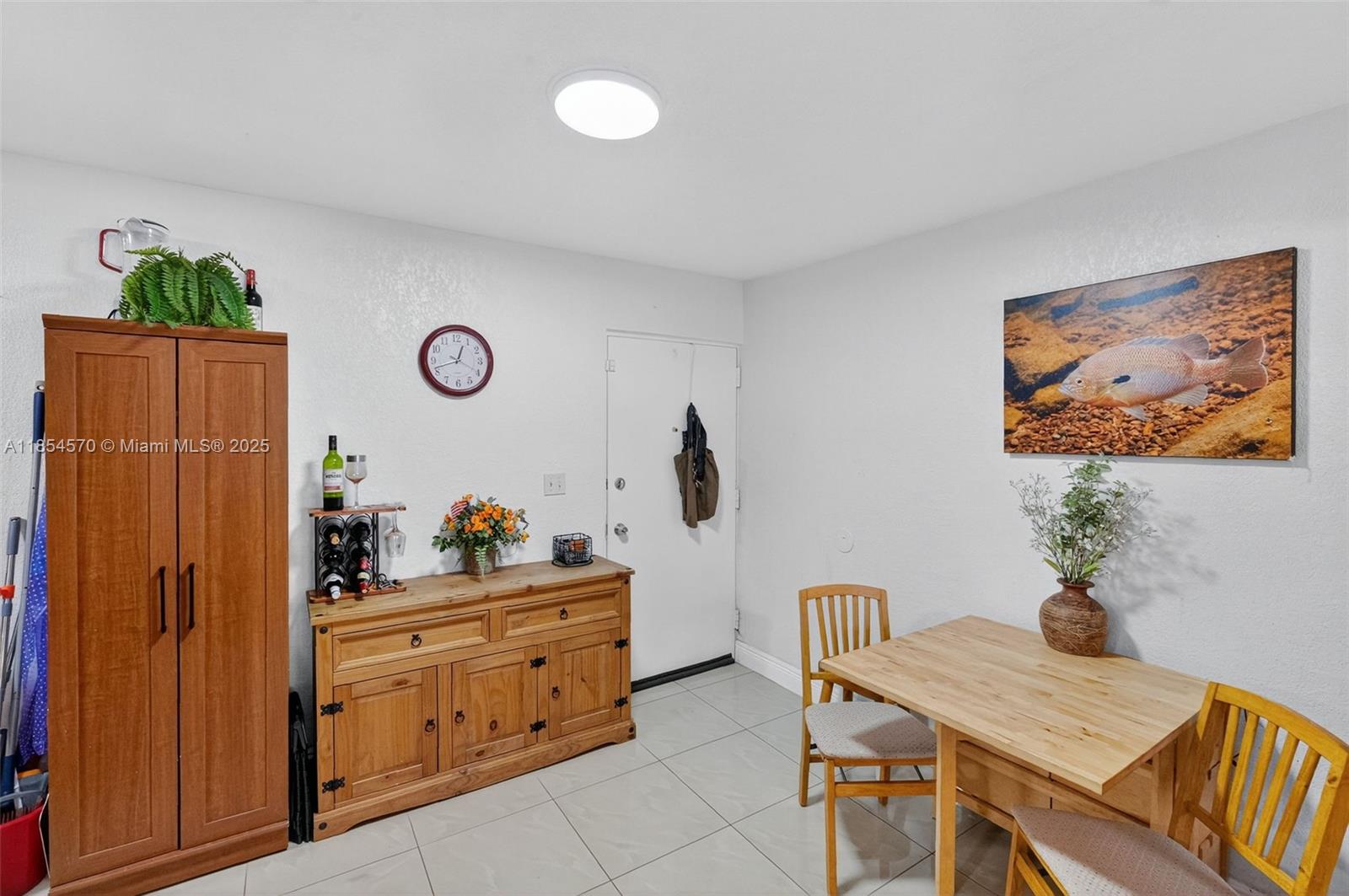 VILLA NAVARRA CONDO - Residential