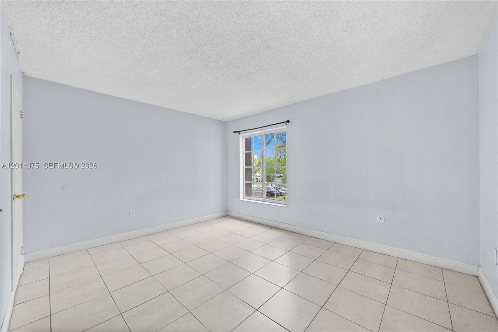 DORAL GARDENS II CONDO - Residential