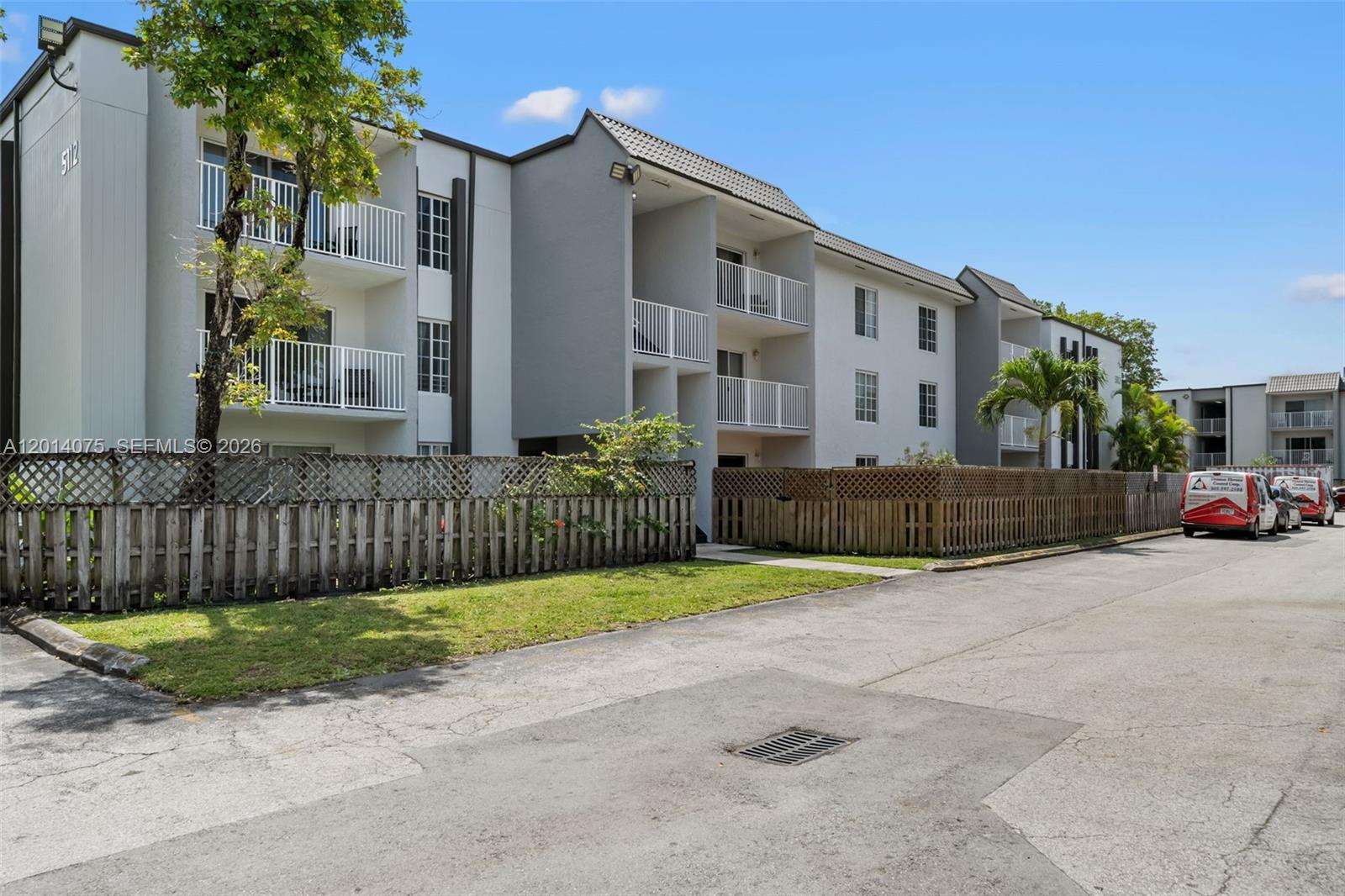 DORAL GARDENS II CONDO - Residential