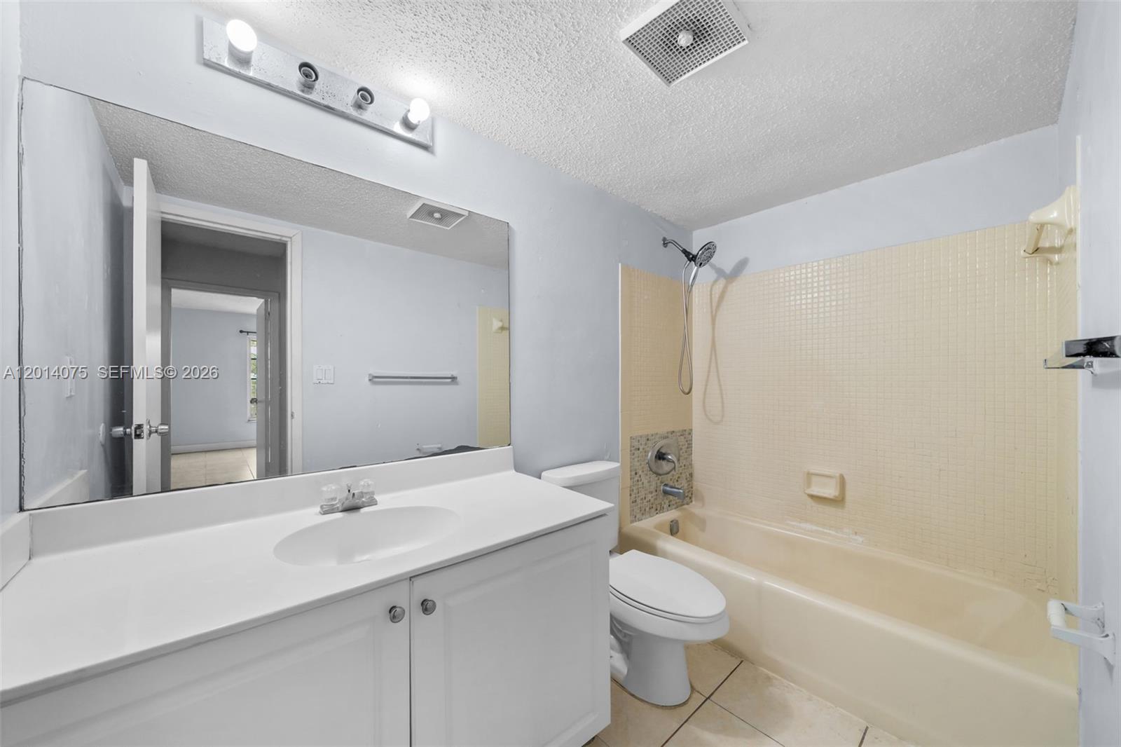 DORAL GARDENS II CONDO - Residential