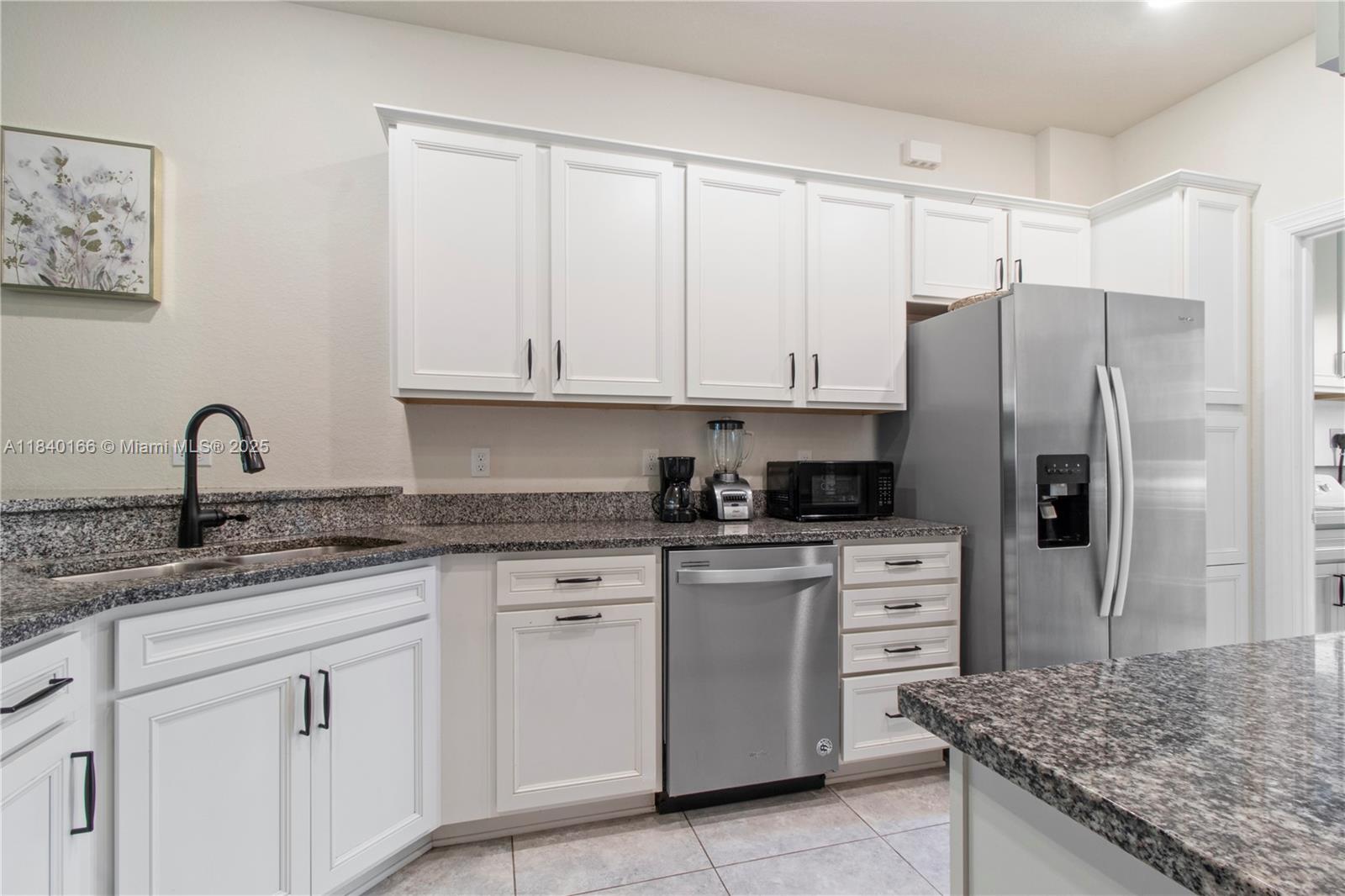 HILLCREST COUNTRY CLUB SO - Residential Lease