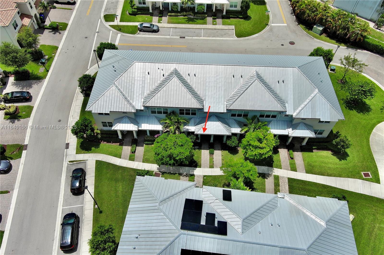 HILLCREST COUNTRY CLUB SO - Residential Lease