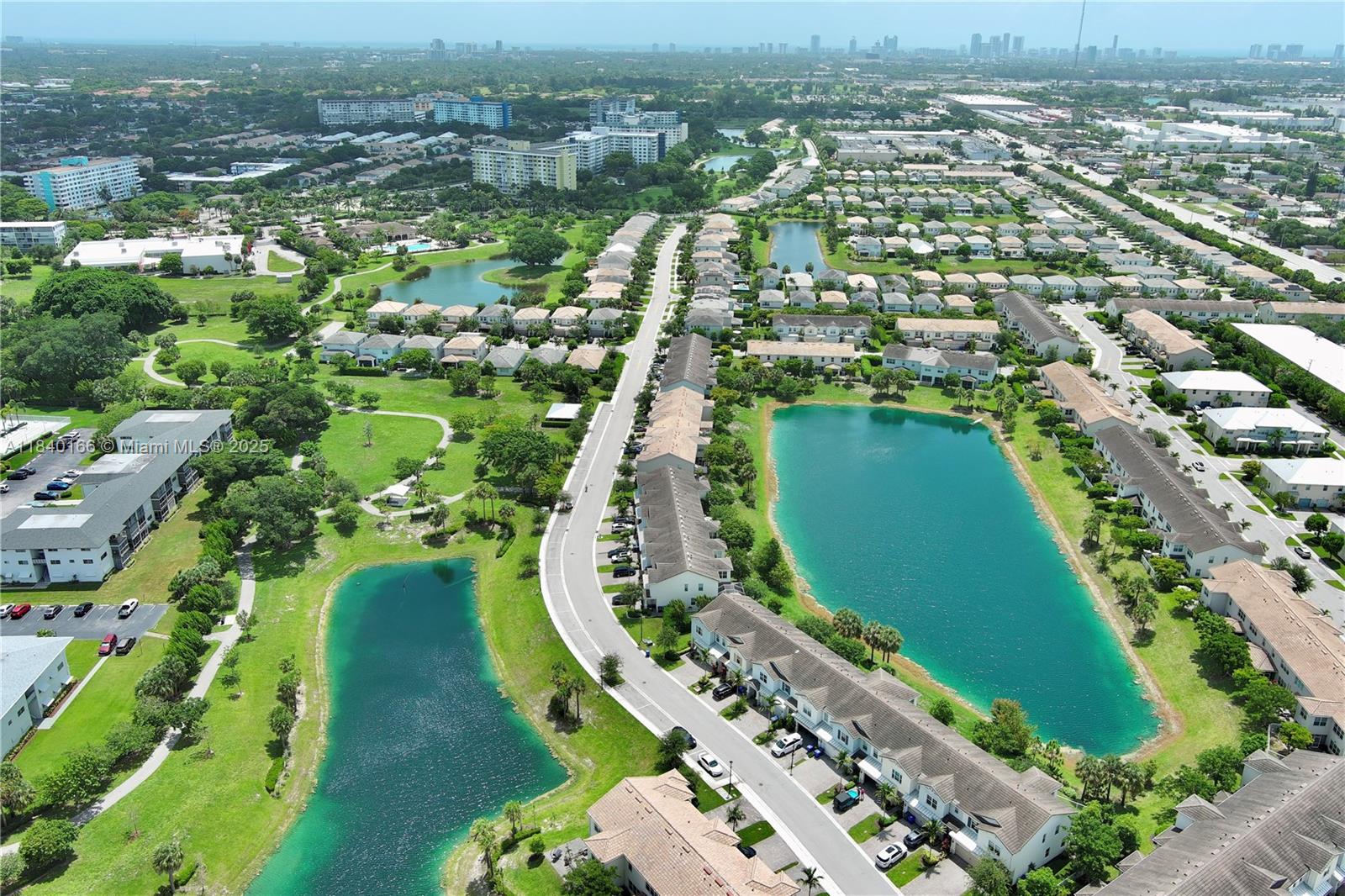 HILLCREST COUNTRY CLUB SO - Residential Lease