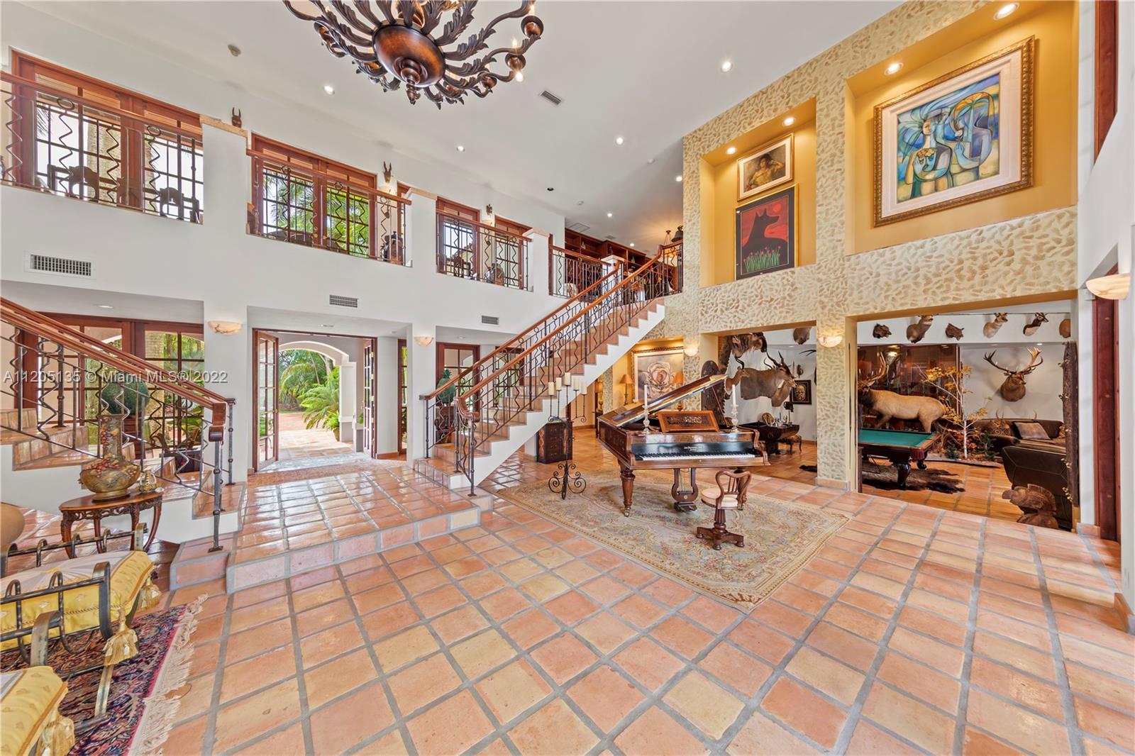 5 UPT0 10 AC RESORT ESTATE - Residential