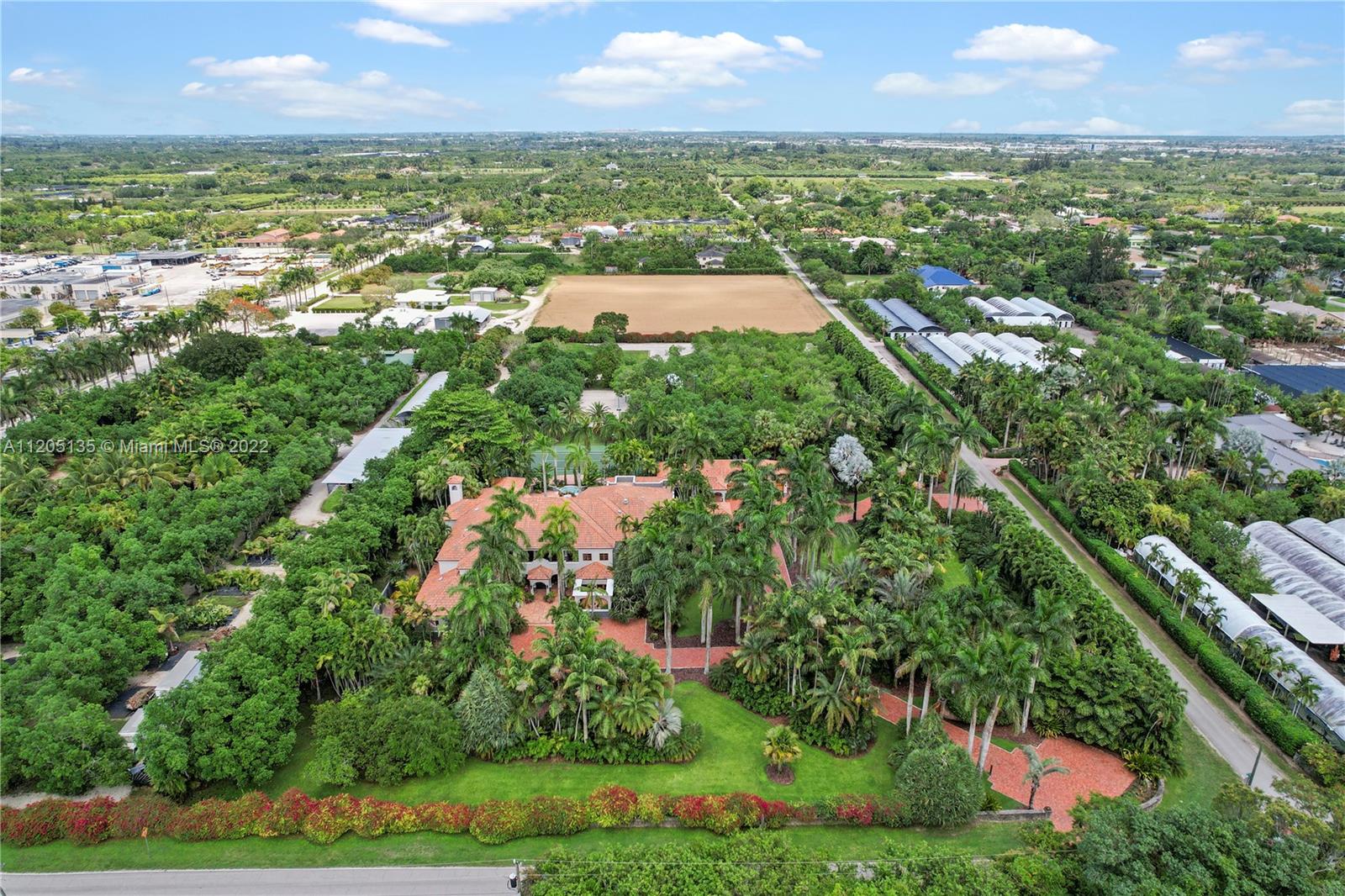 5 UPT0 10 AC RESORT ESTATE - Residential