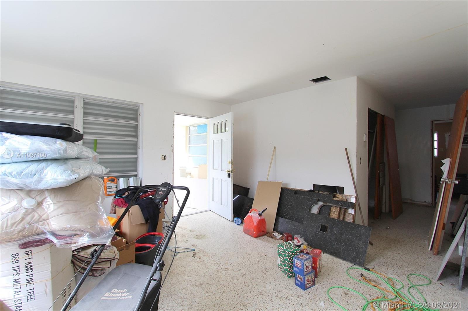 AMND MIAMI SUBURBAN ACRES - Residential Income