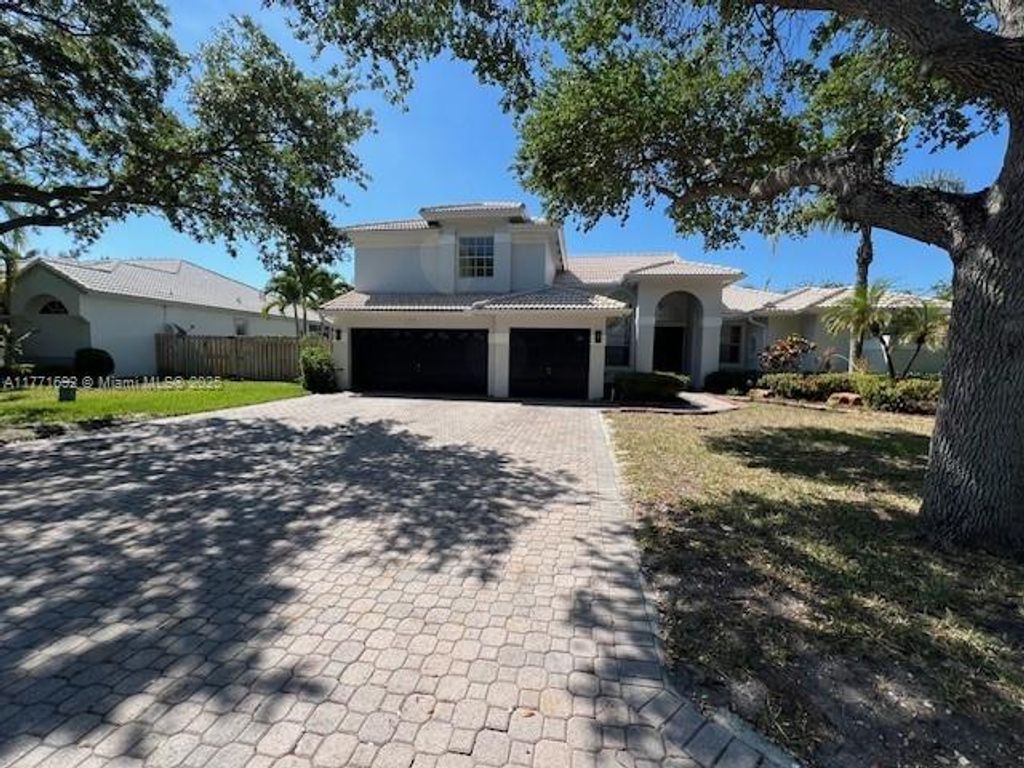 Photo of 16286 Erie Pl #16286, Davie, FL 33331 (MLS # A11771692)