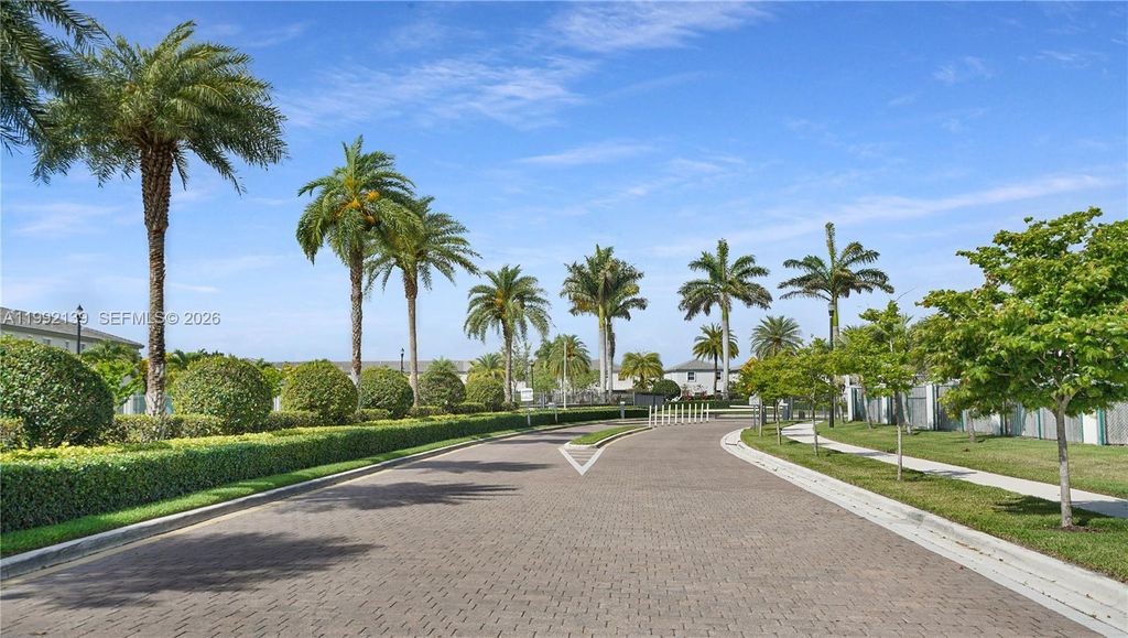 Photo of 2676 SE 12th St #2676, Homestead, FL 33035 (MLS # A11992139)