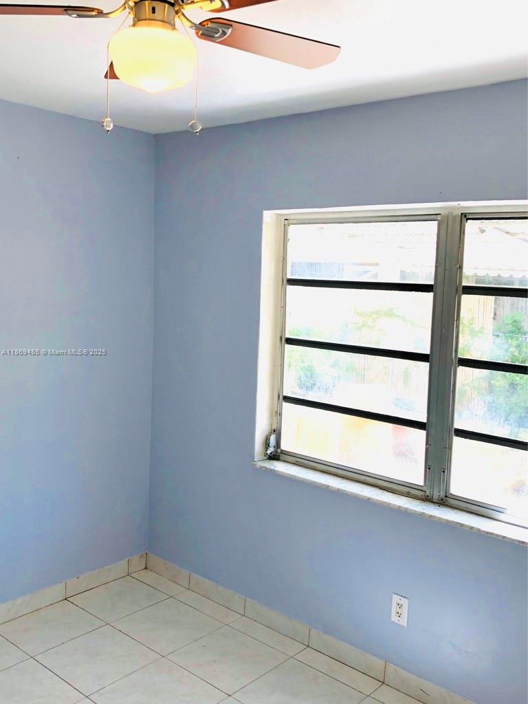 HIGHLAND SQUARE - Residential Lease