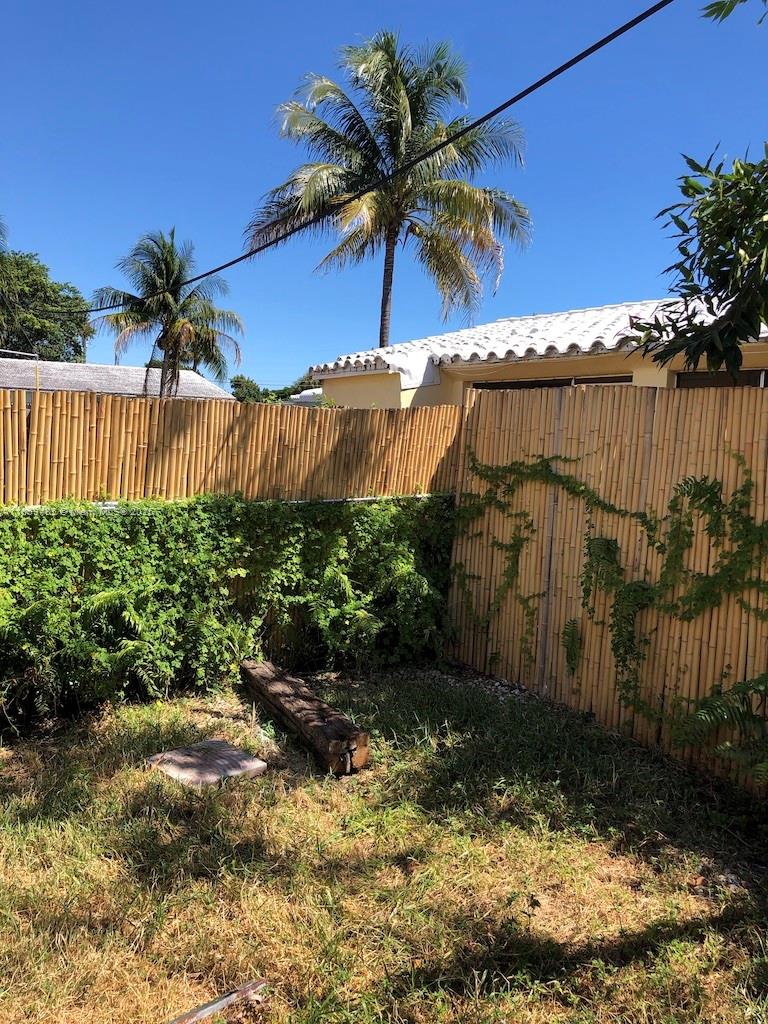 HIGHLAND SQUARE - Residential Lease