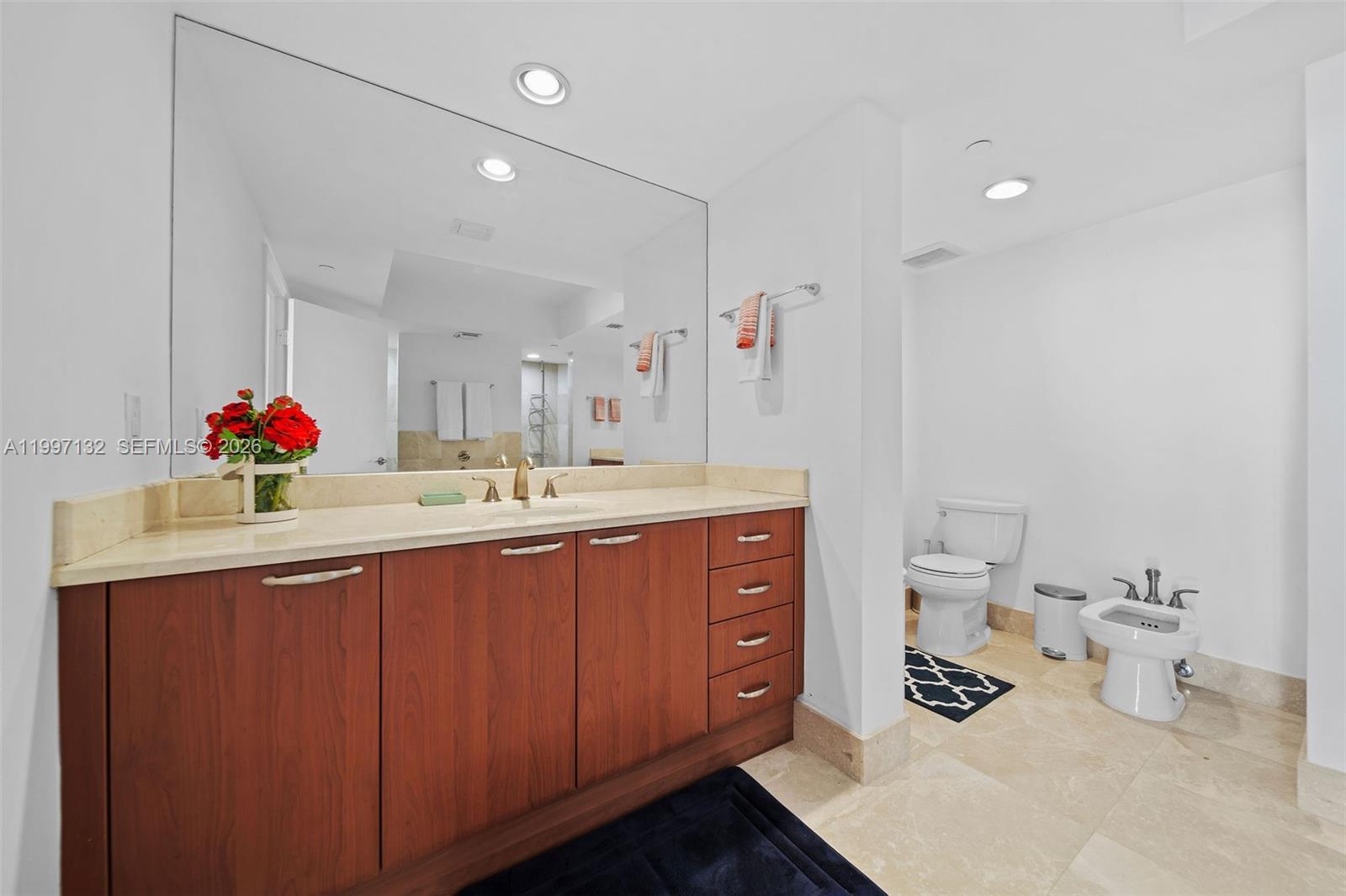 THE PENINSULA II CONDO - Residential Lease