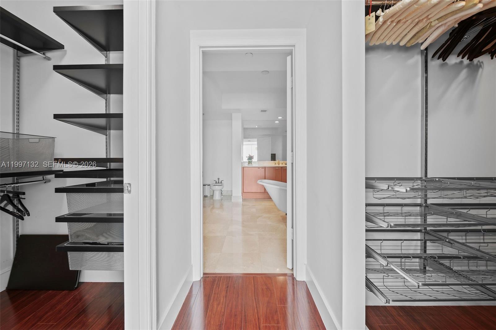 THE PENINSULA II CONDO - Residential Lease